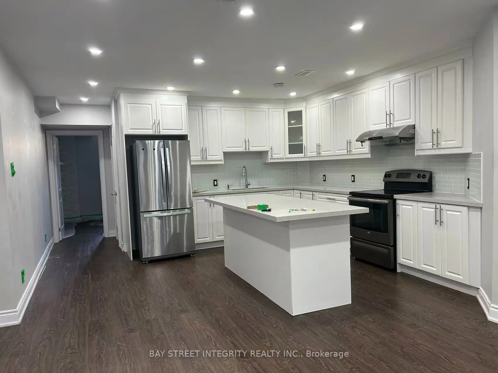 661 Wellington Street W #661B