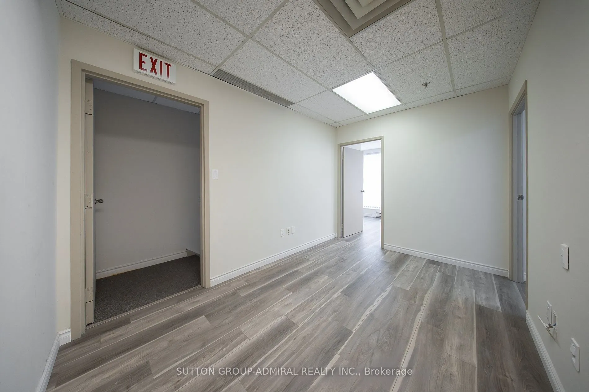 65 Woodstream Boulevard #16 - Upper Level