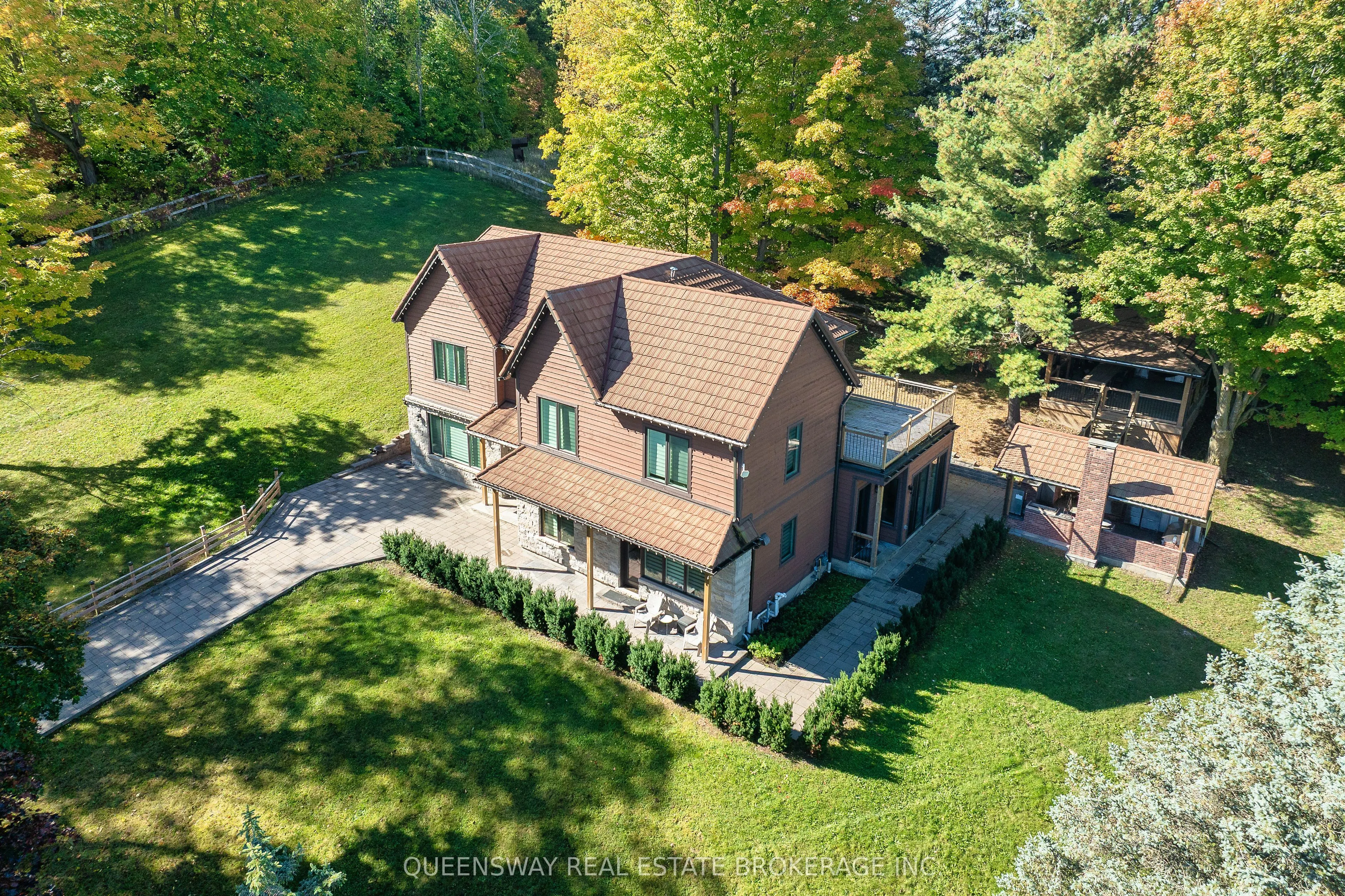 8388 Fifth Side Road