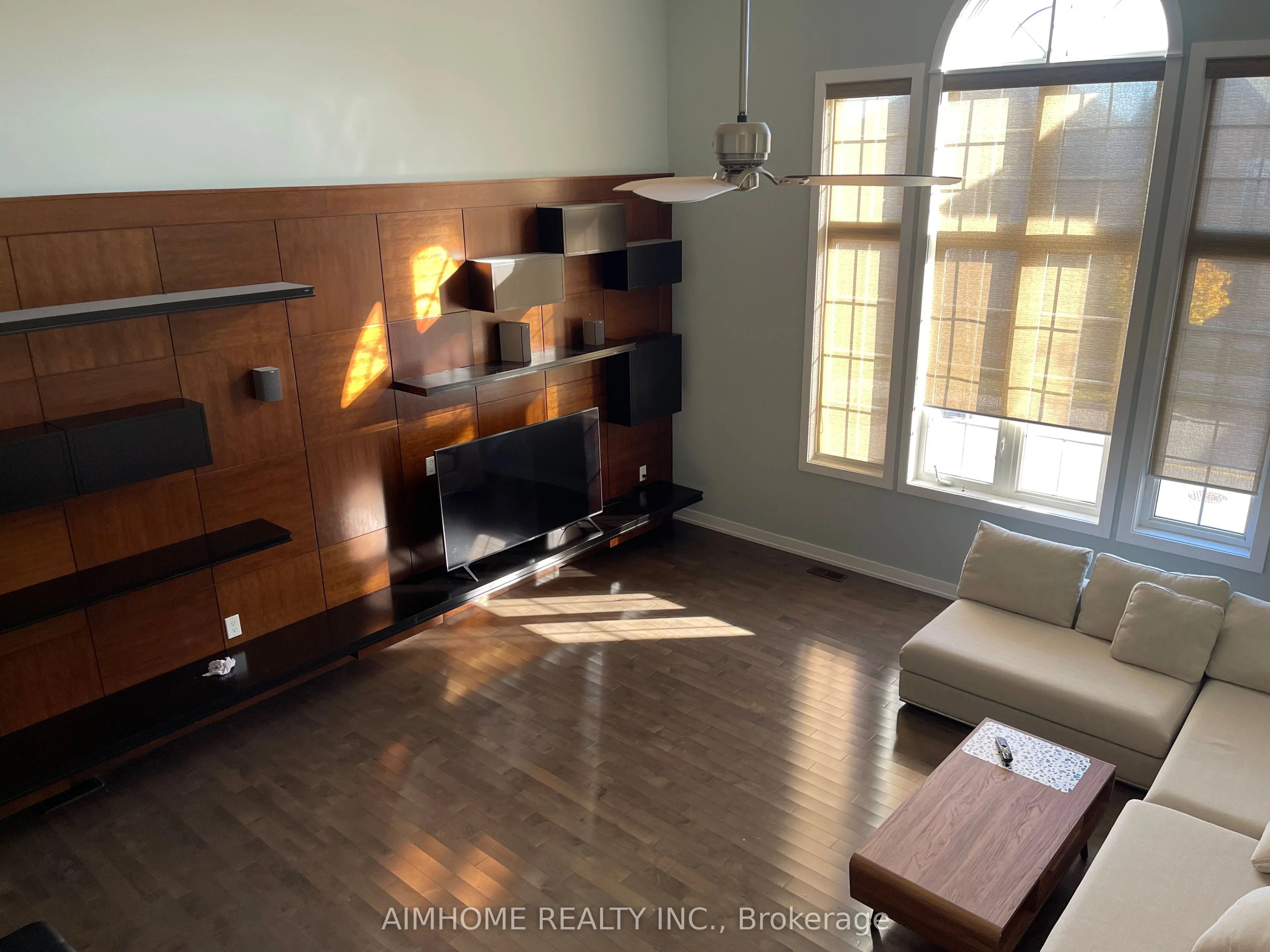 16 Hearthside Avenue #Room 1