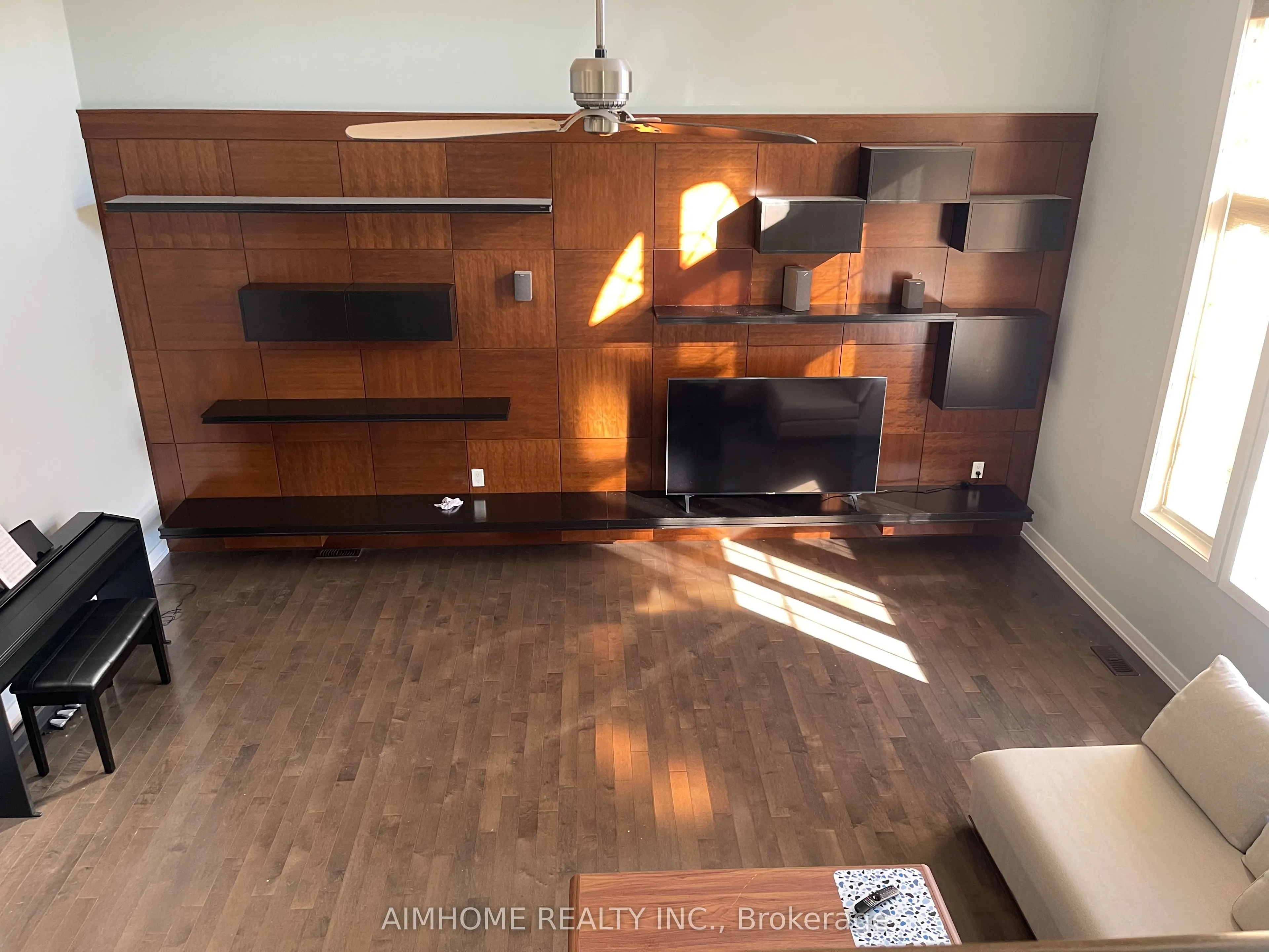 16 Hearthside Avenue #Room 1