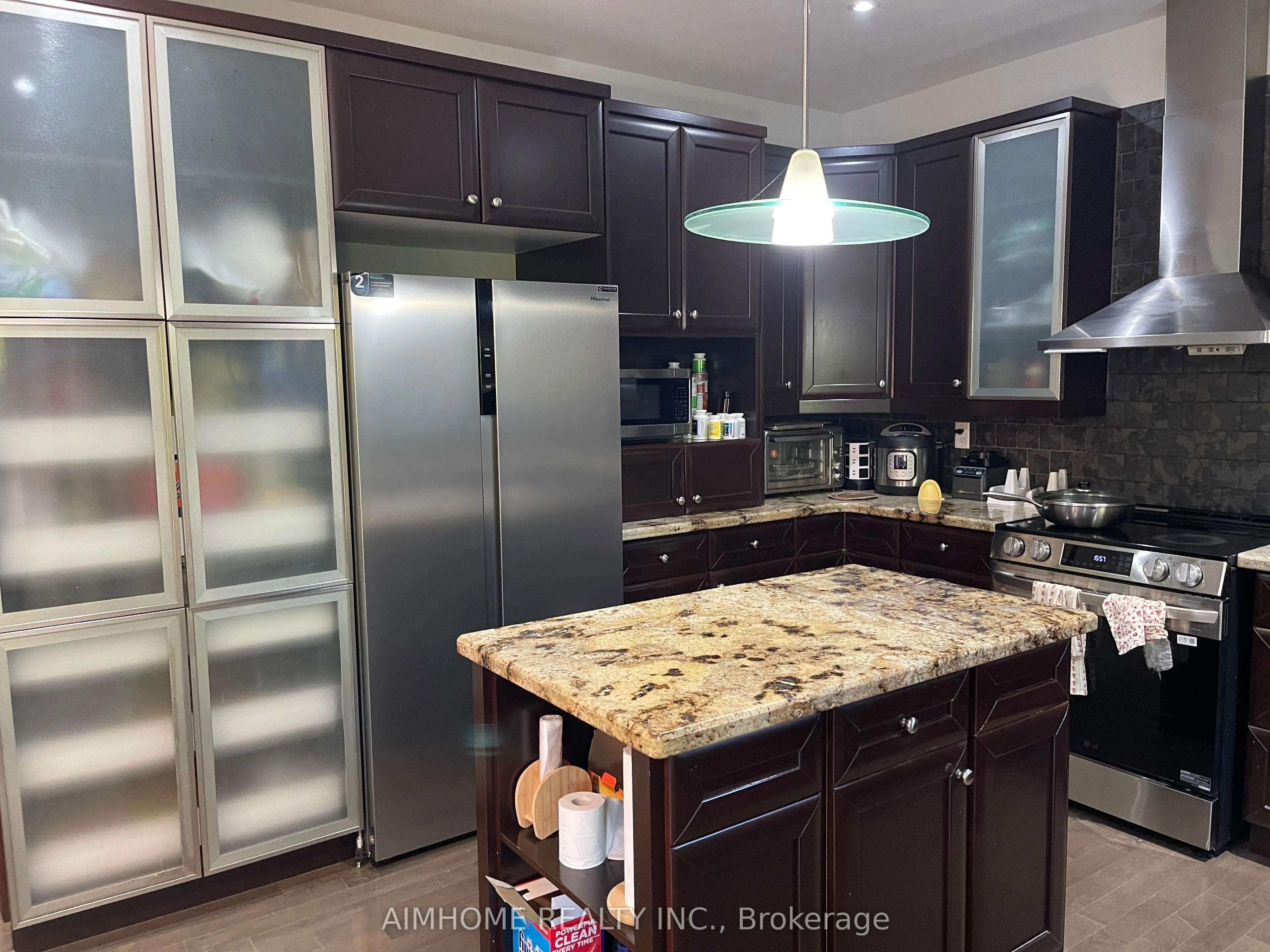 16 Hearthside Avenue #Room 1