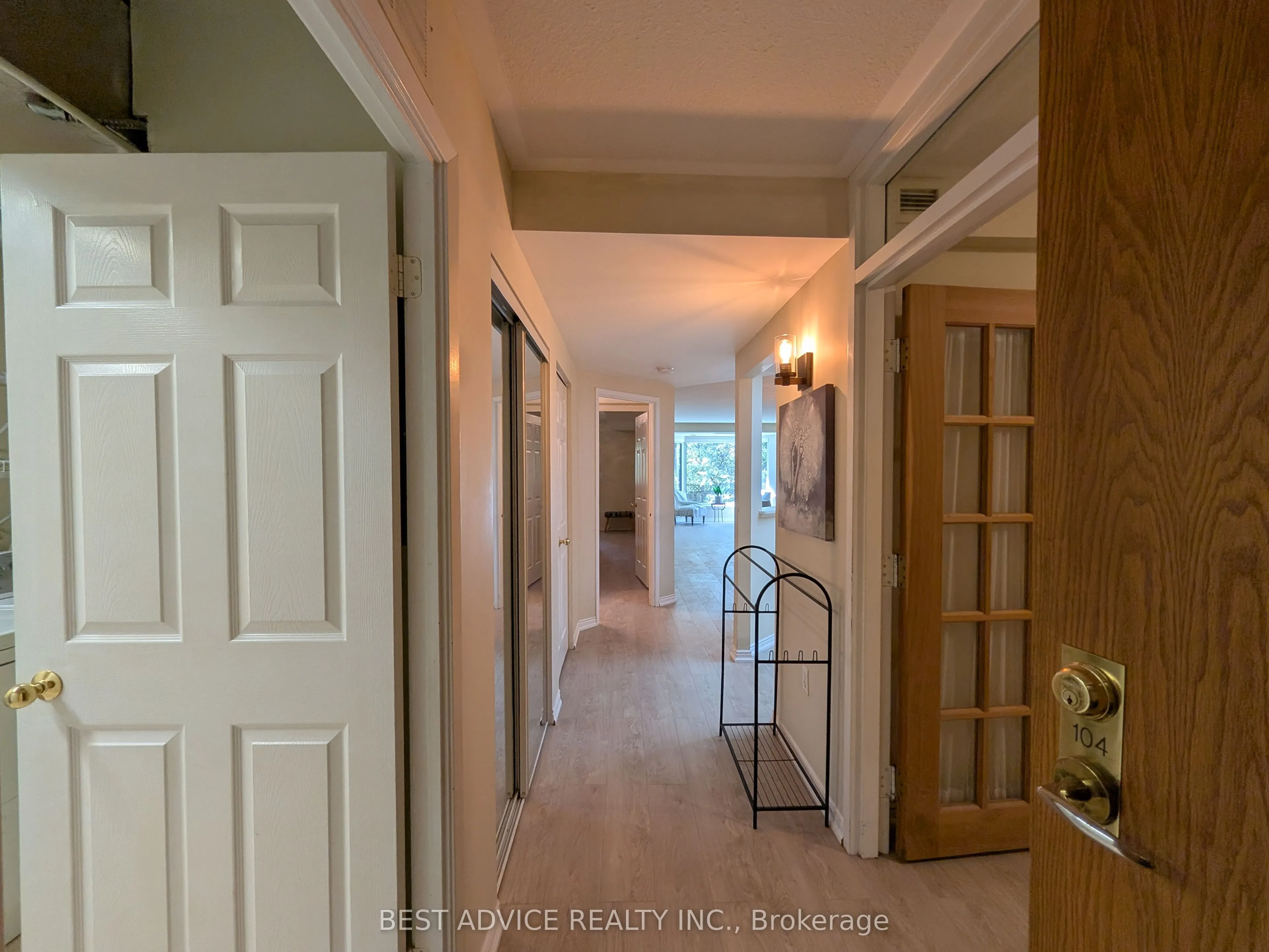 85 Wellington Street W #104