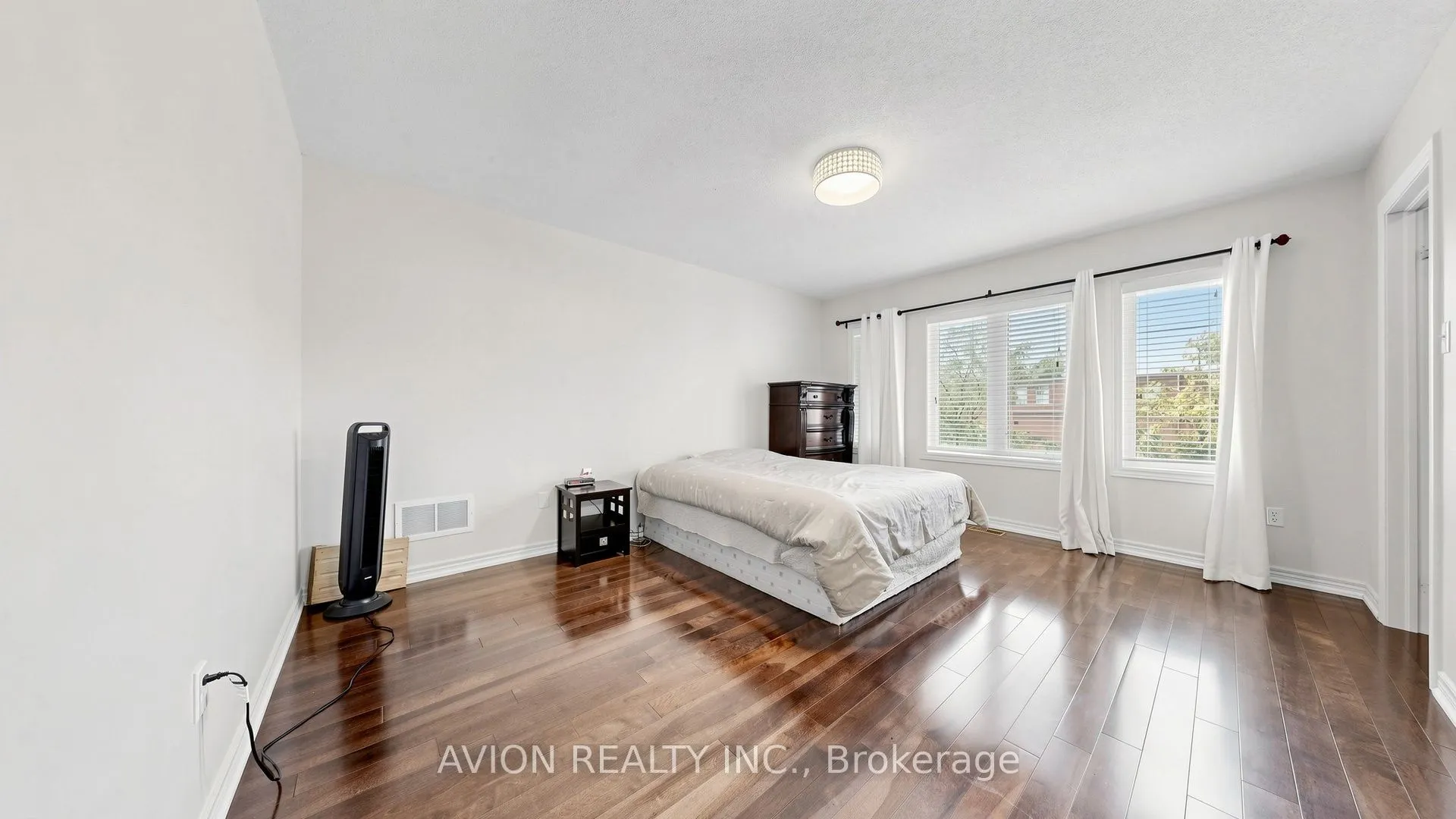 107 Alexander Lawrie Avenue