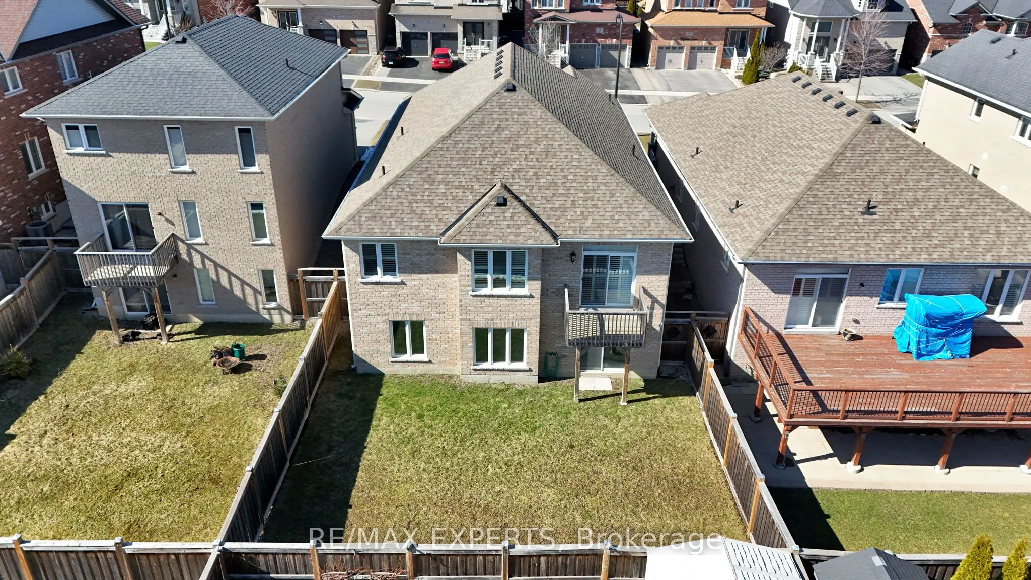 57 Hopkins Crescent N