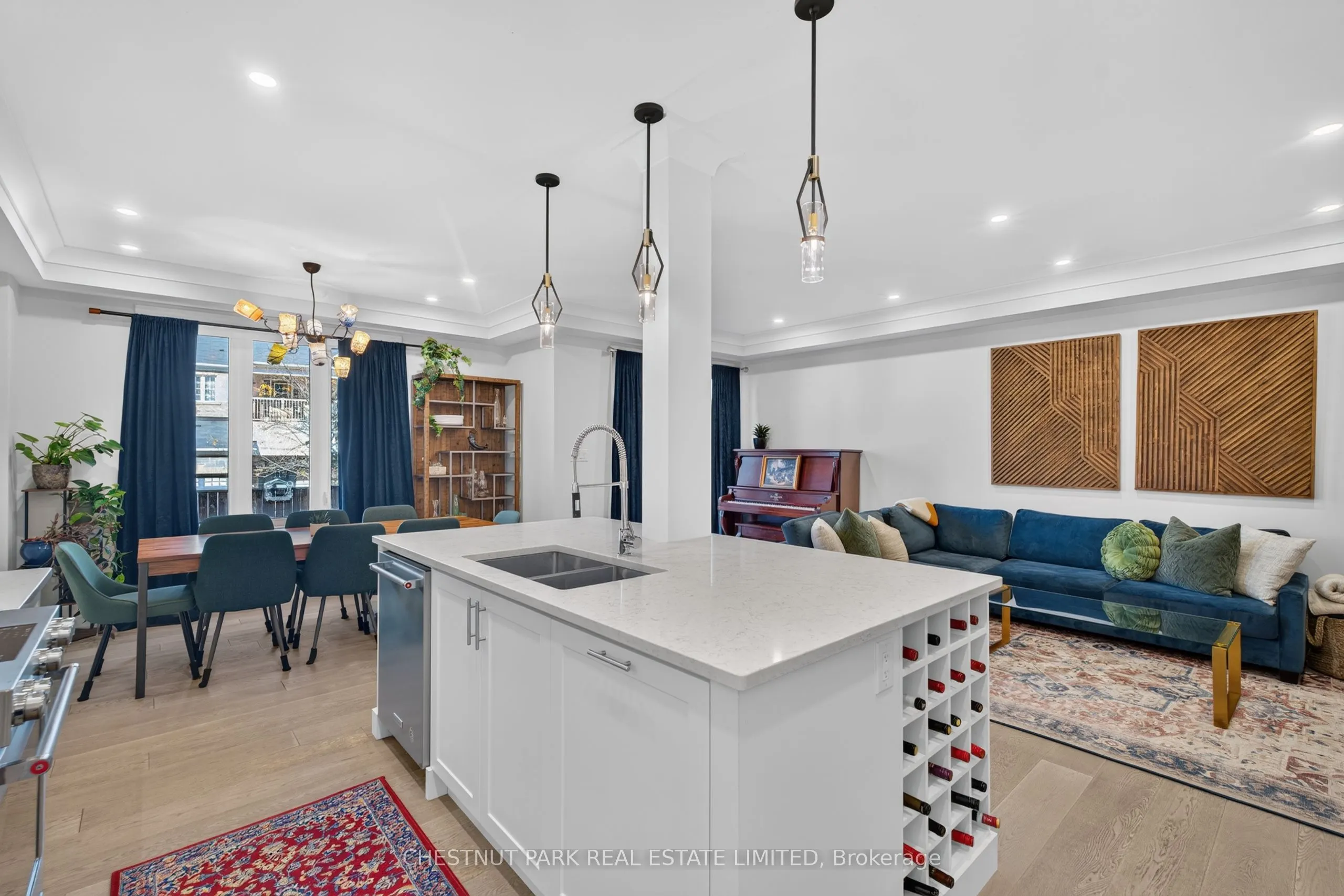 40 Lowther Avenue