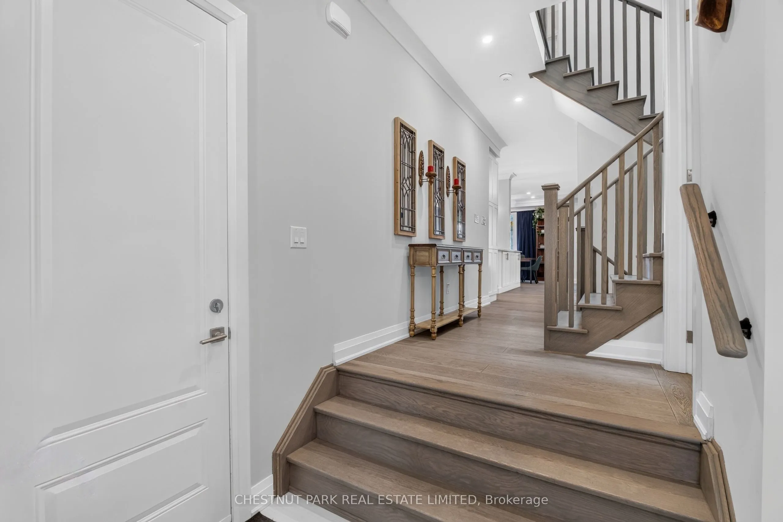 40 Lowther Avenue