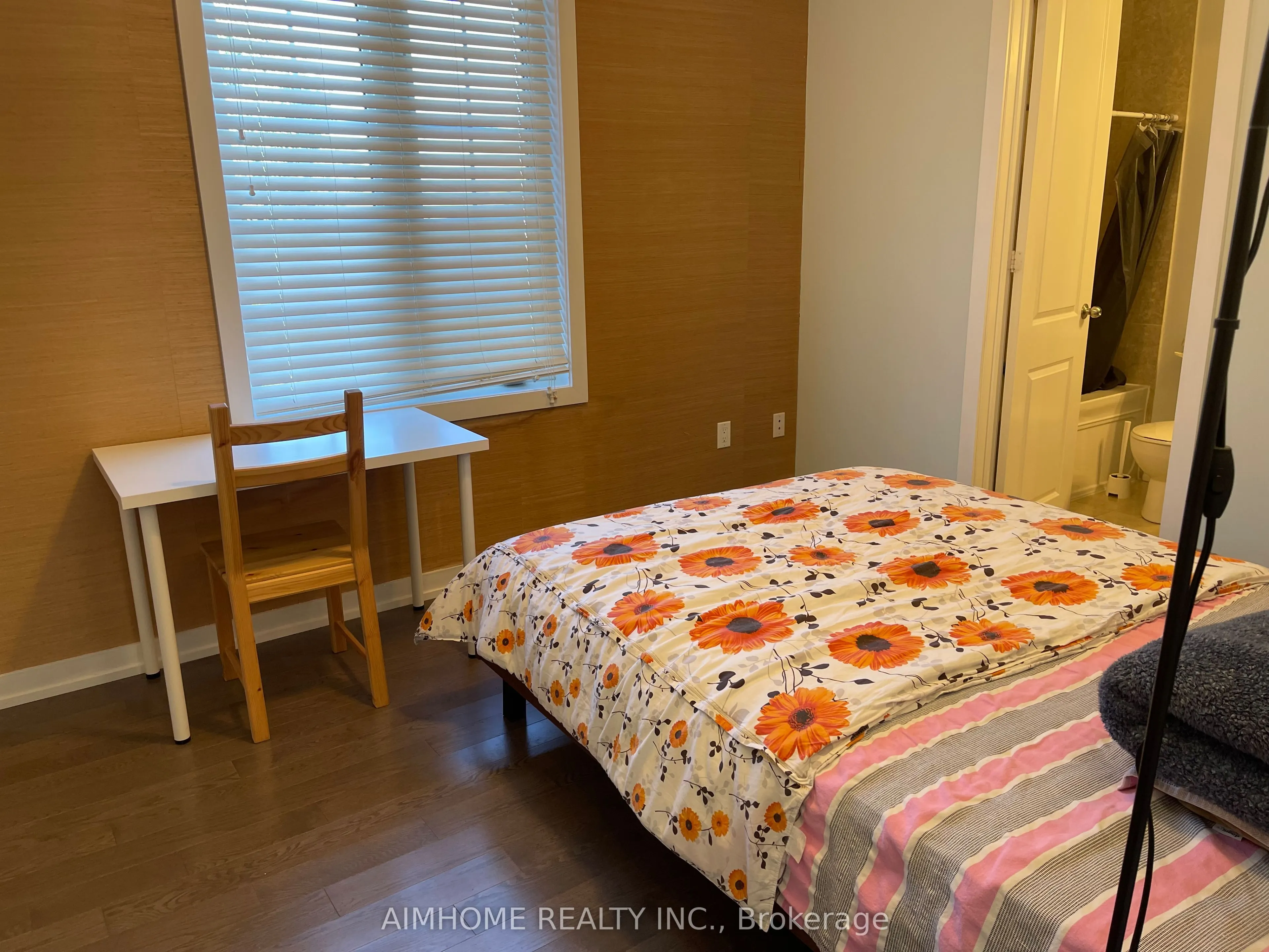 16 Hearthside Avenue #Room 2