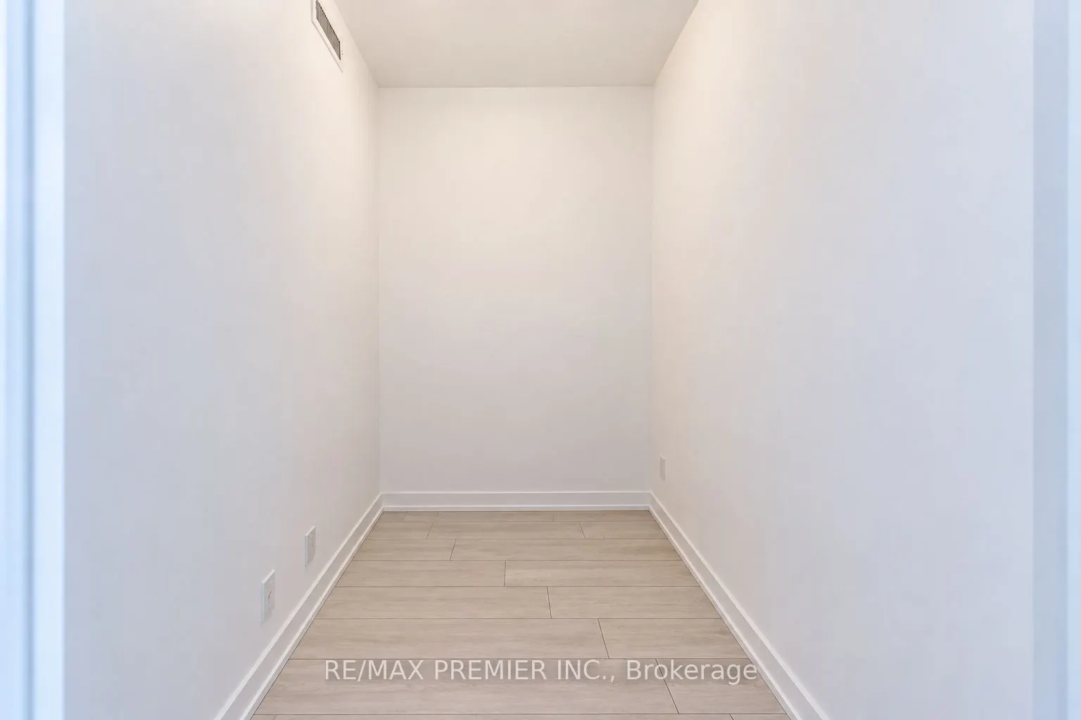 950 Portage Parkway #5901