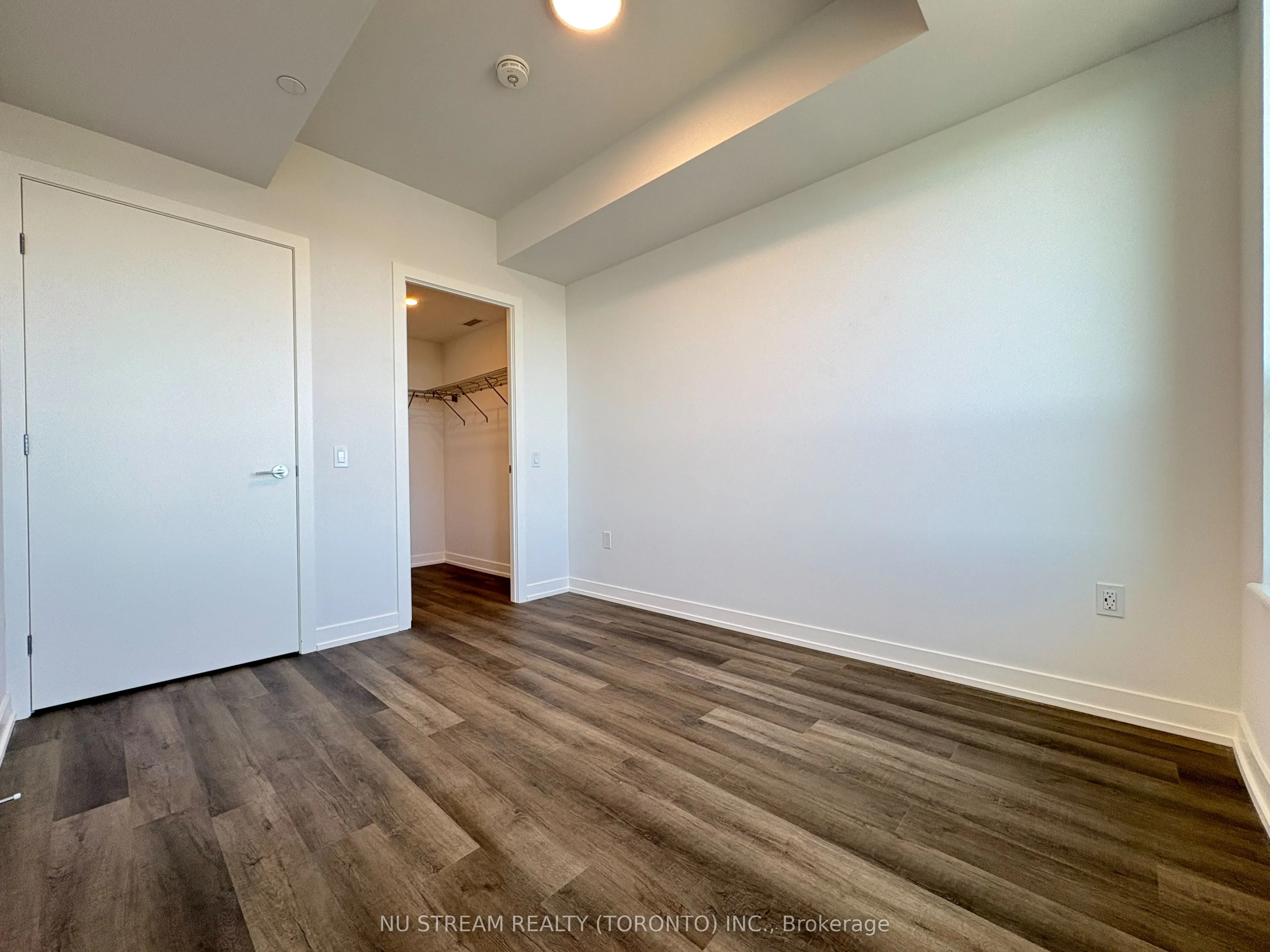 5 Meadowdale Road #2303