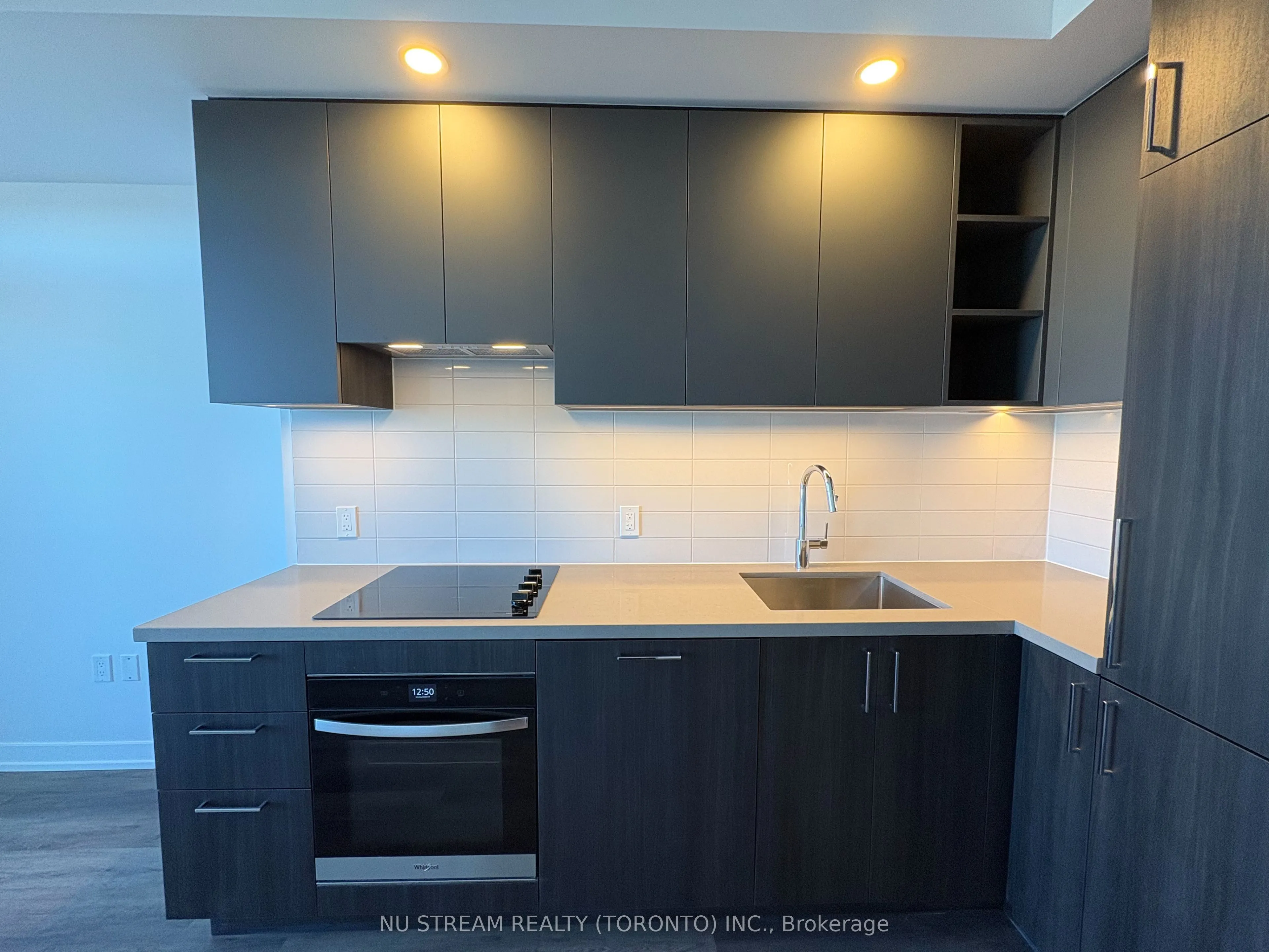 5 Meadowdale Road #2303