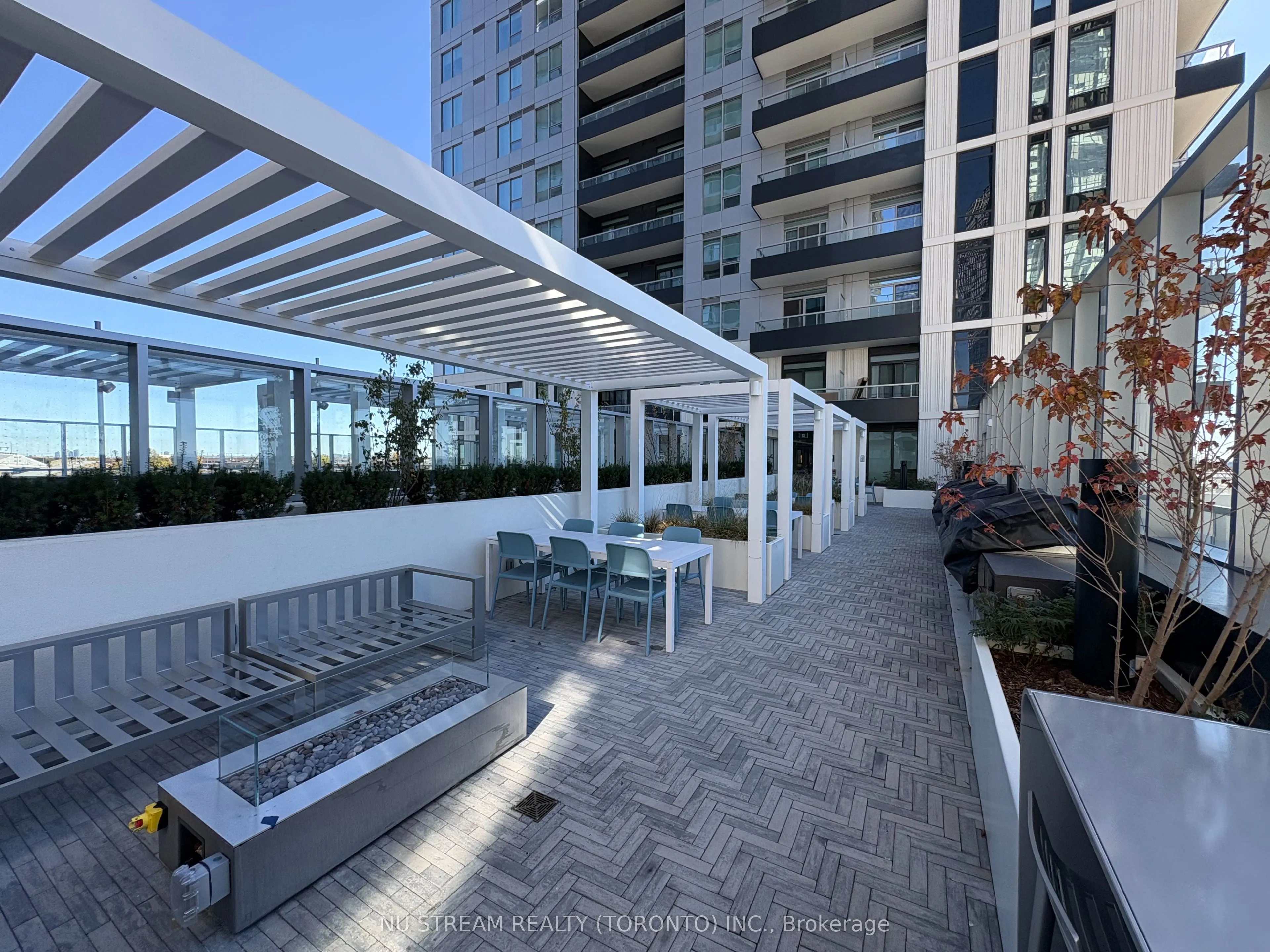 5 Meadowdale Road #2303