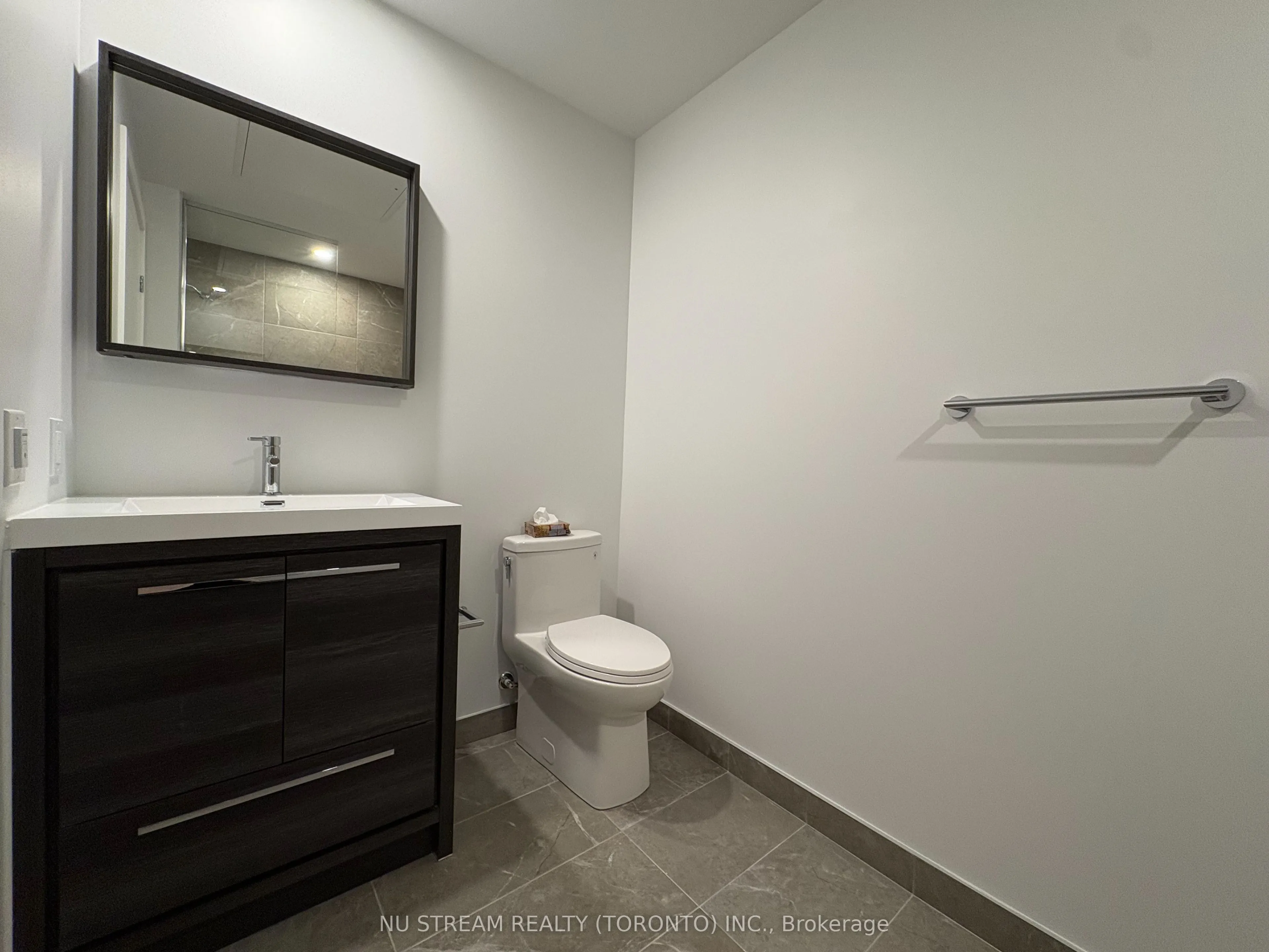 5 Meadowdale Road #2303