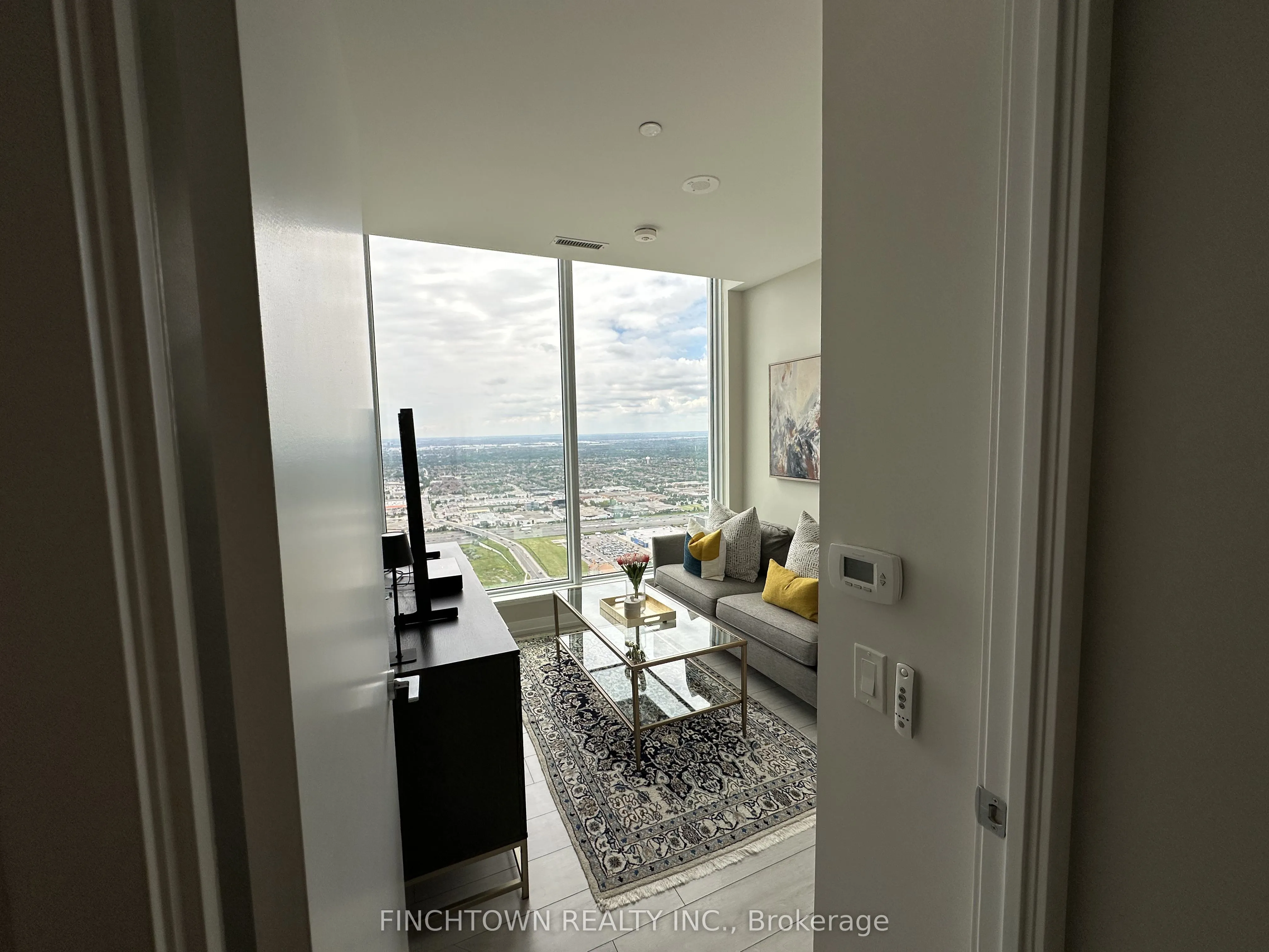 5 Buttermill Avenue #PH09