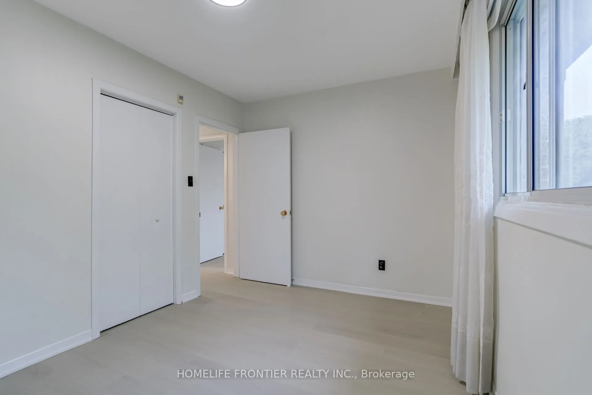 62 Clark Avenue #Upper