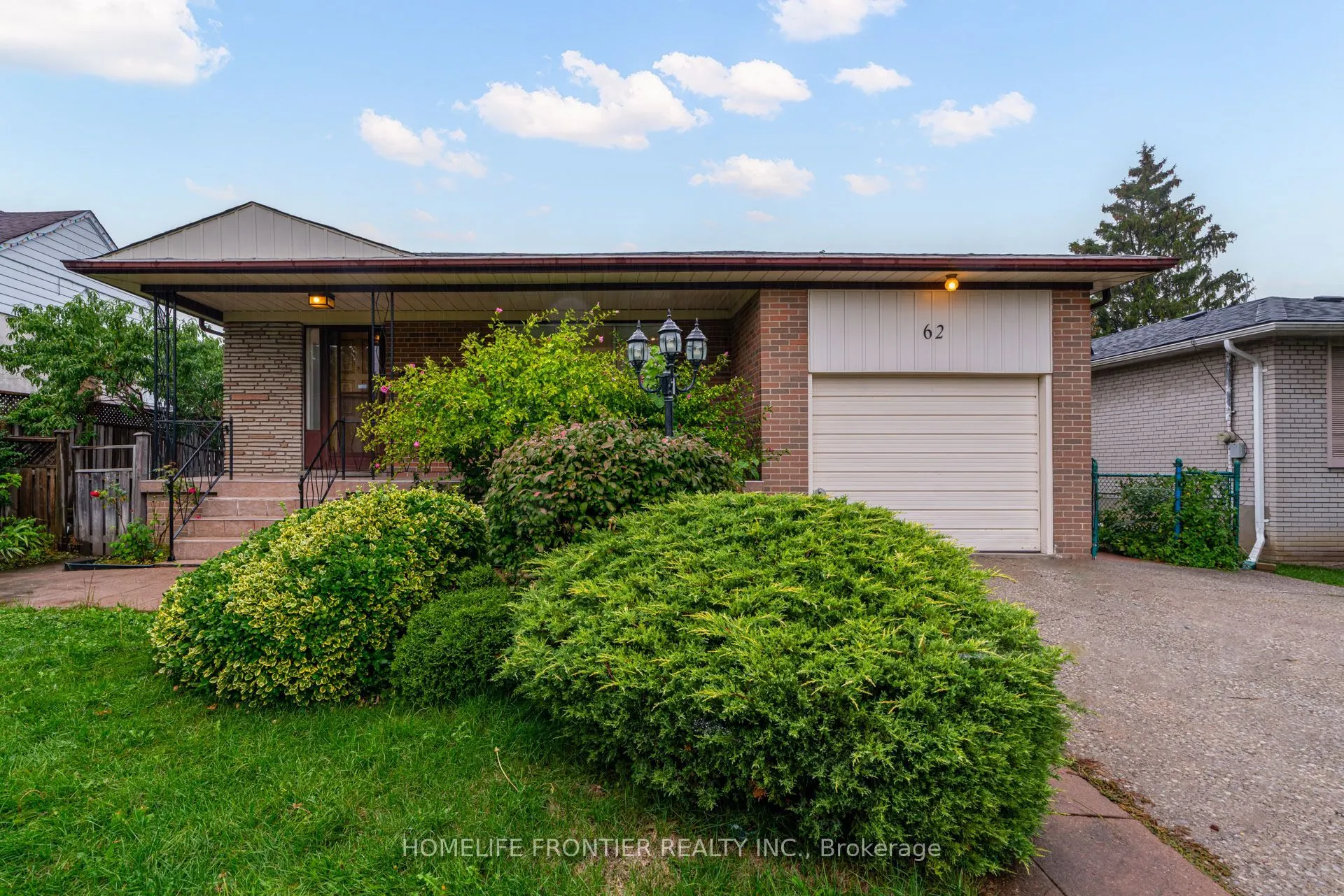 62 Clark Avenue #Upper