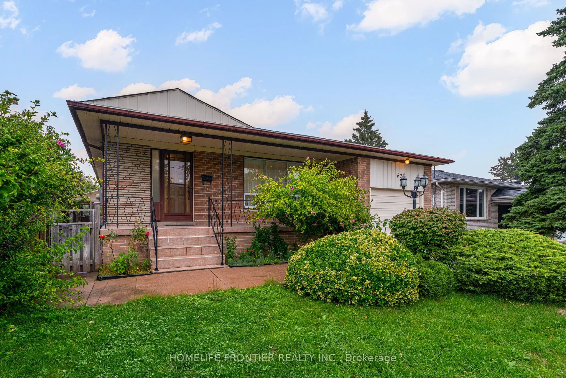 62 Clark Avenue #Upper