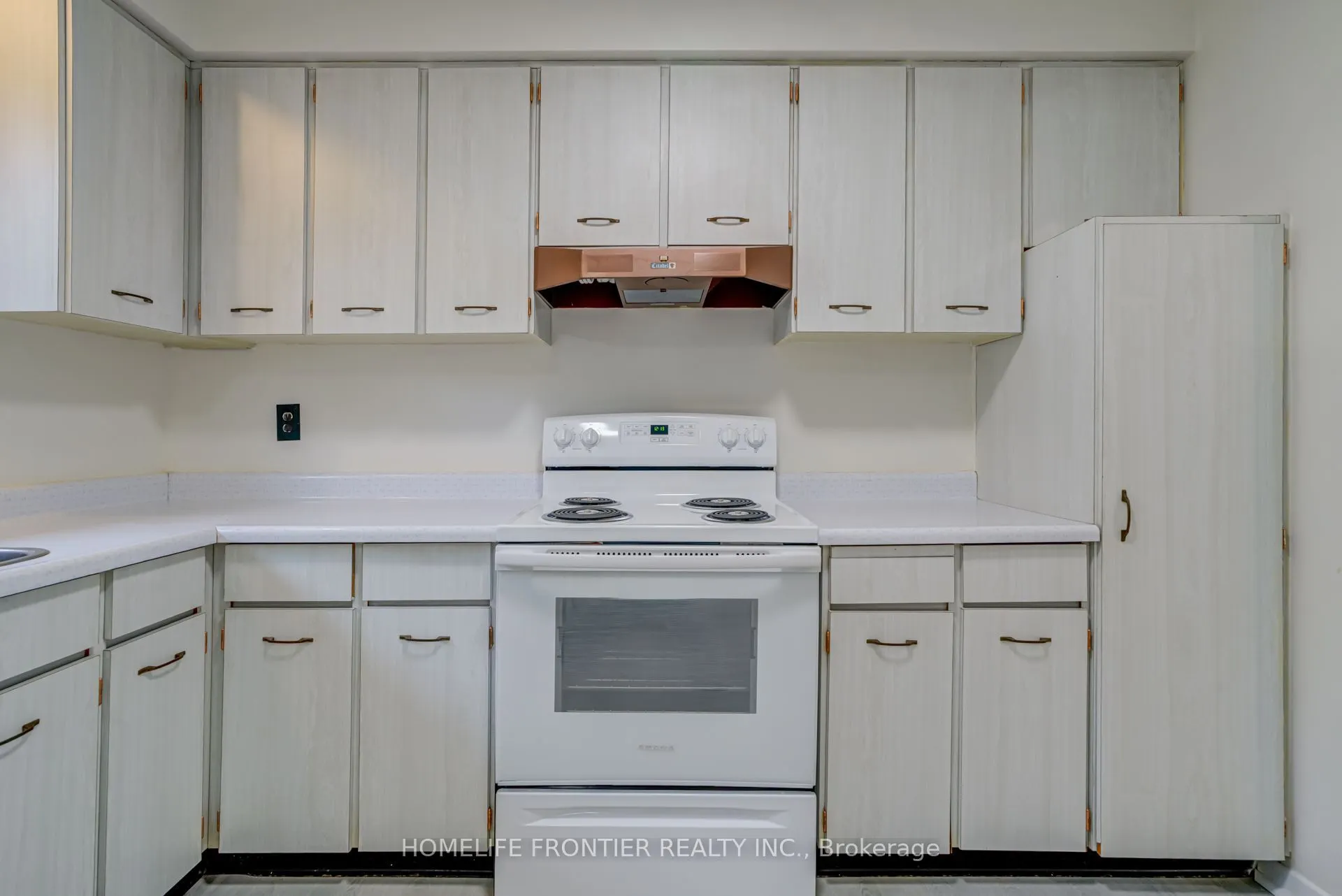 62 Clark Avenue #Upper