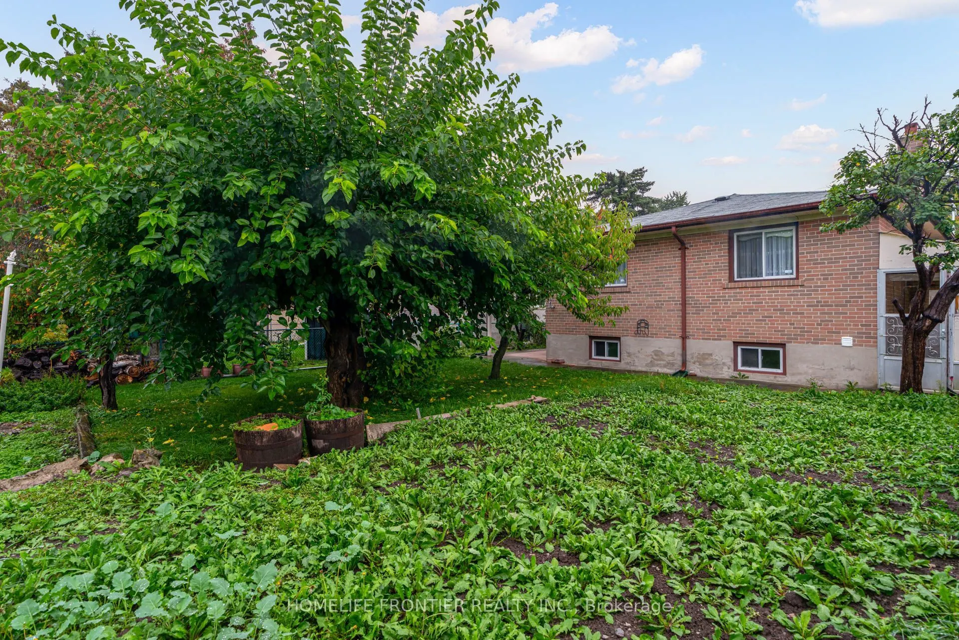 62 Clark Avenue #Upper