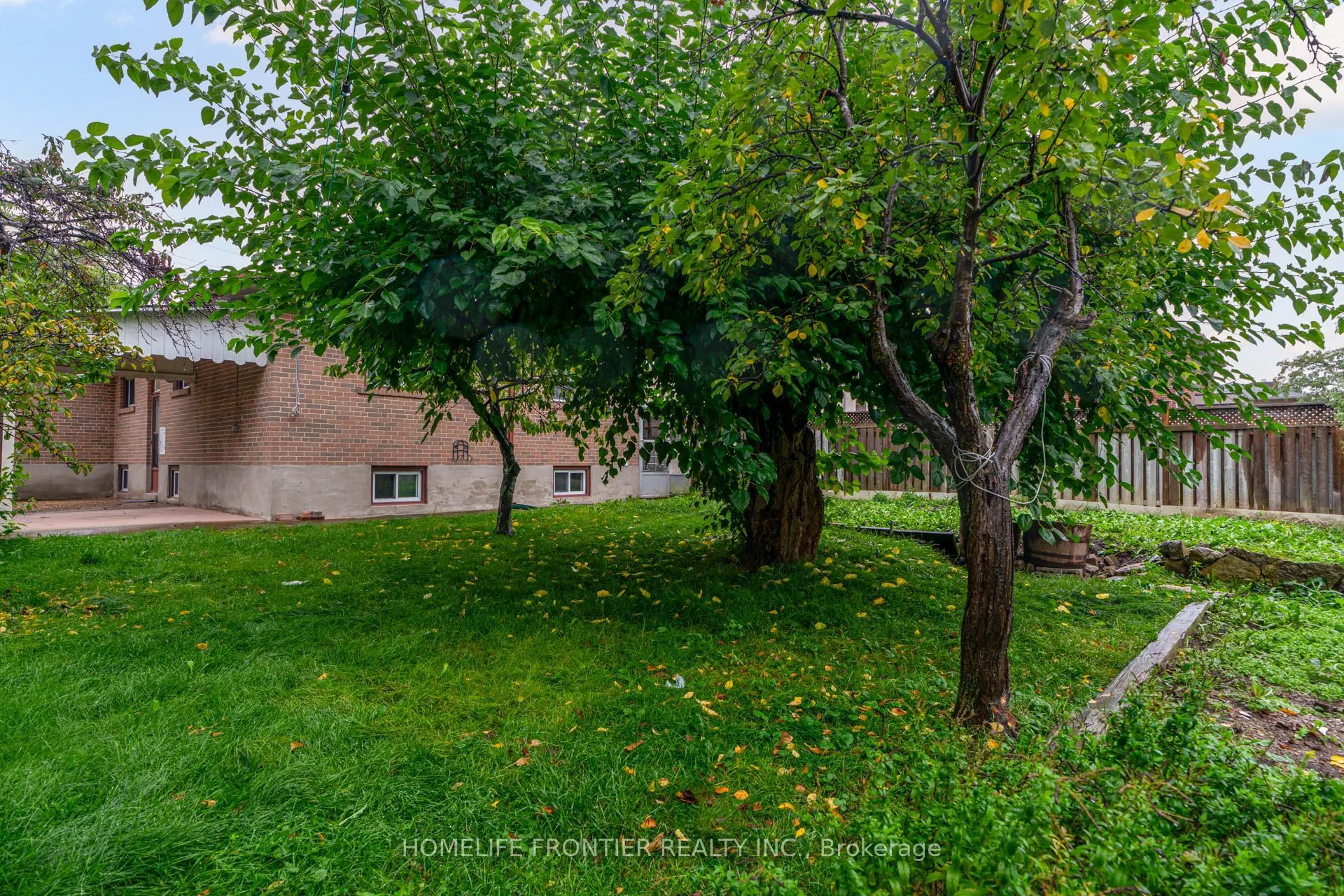 62 Clark Avenue #Upper