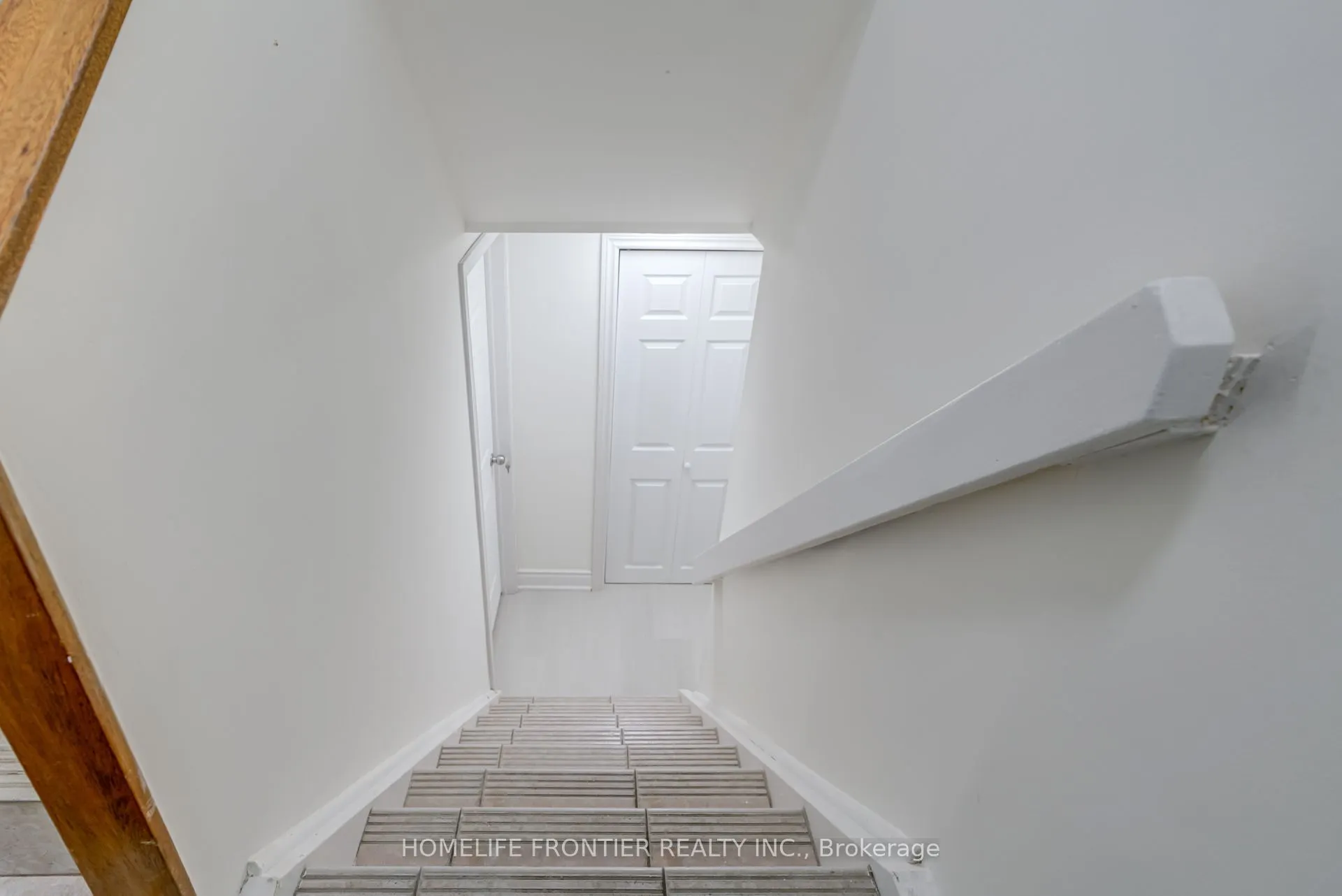 62 Clark Avenue #Upper