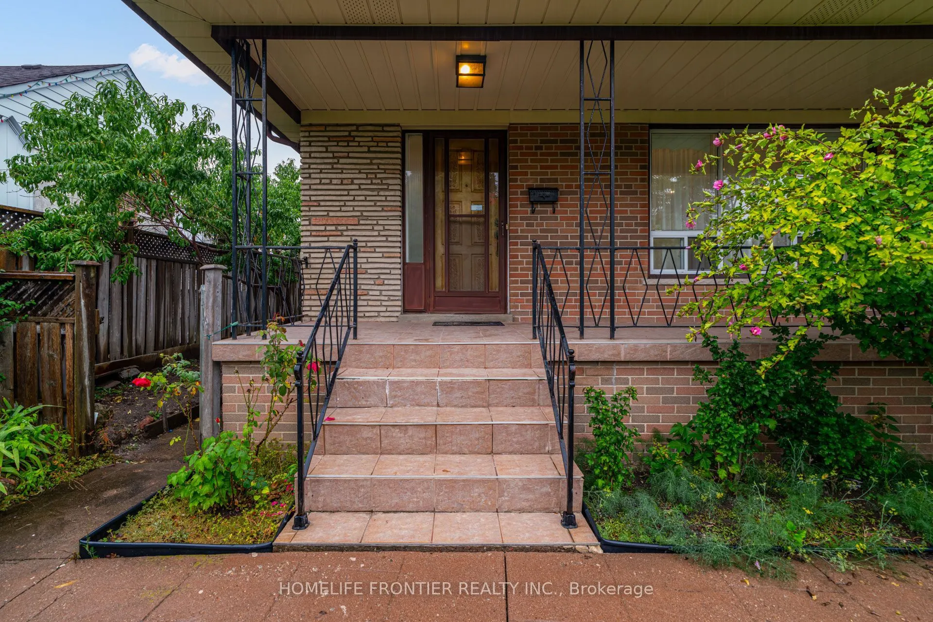 62 Clark Avenue #Upper