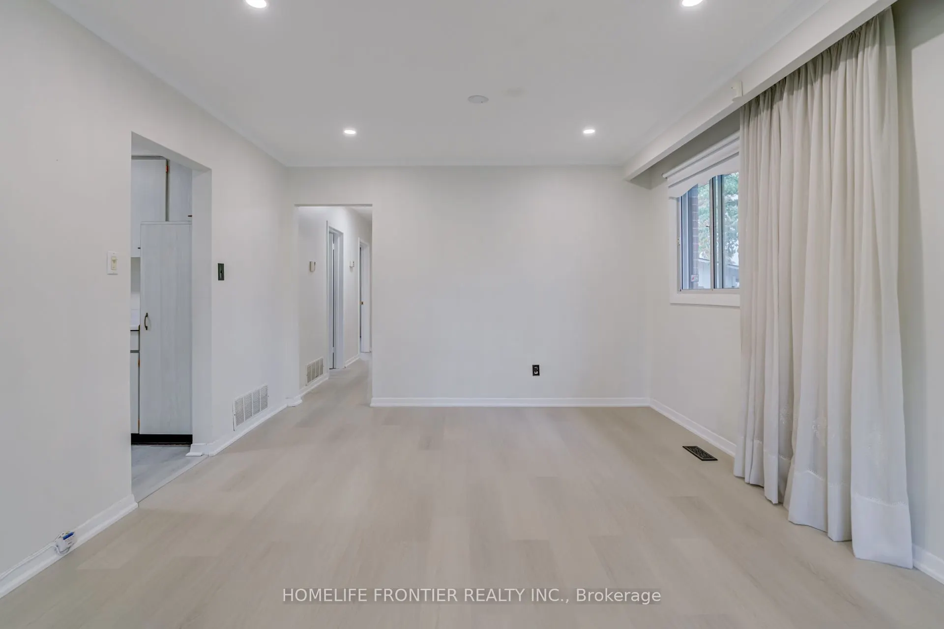 62 Clark Avenue #Upper