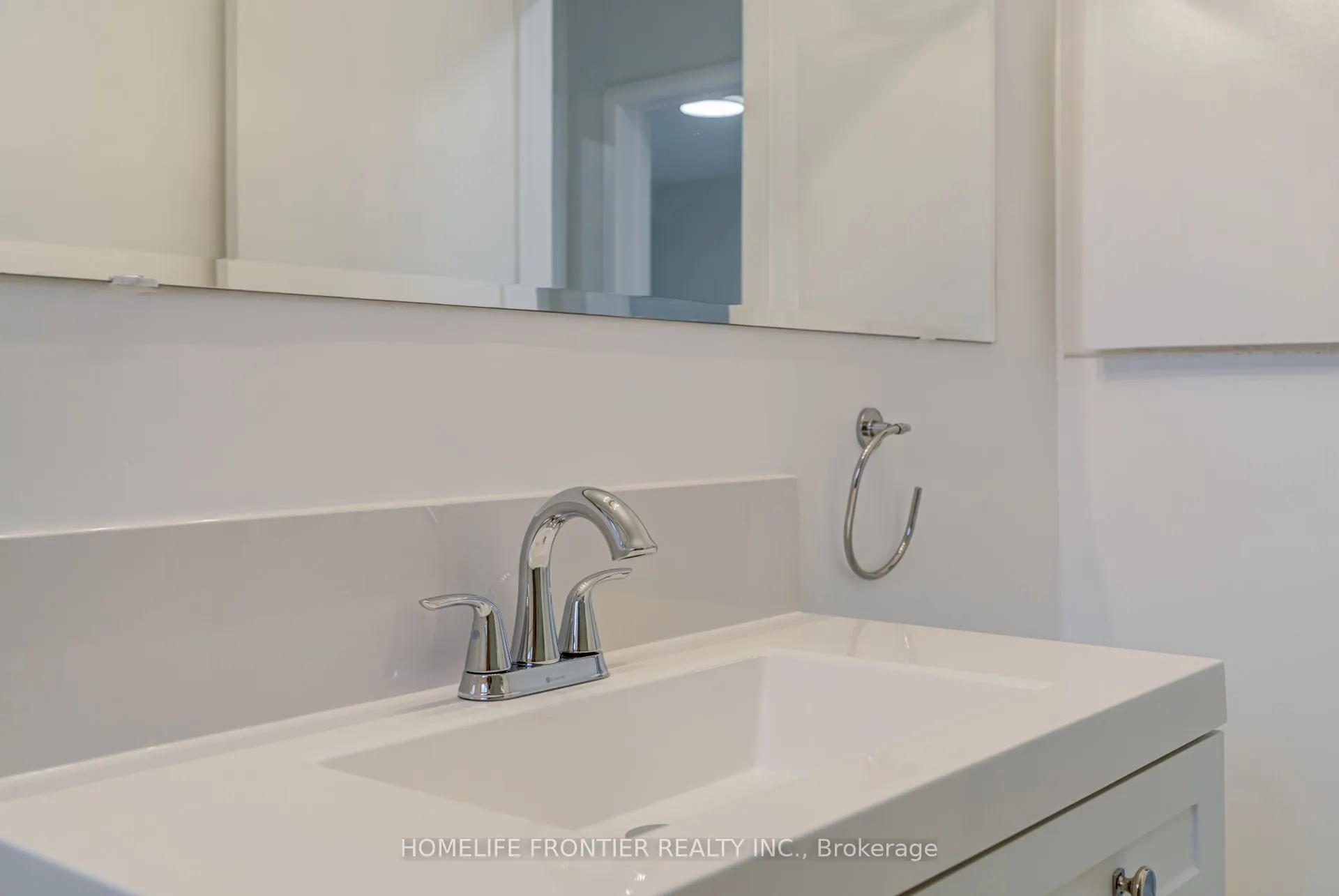 62 Clark Avenue #Upper