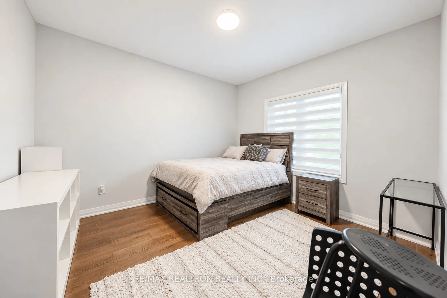 260 Eagle Street #07