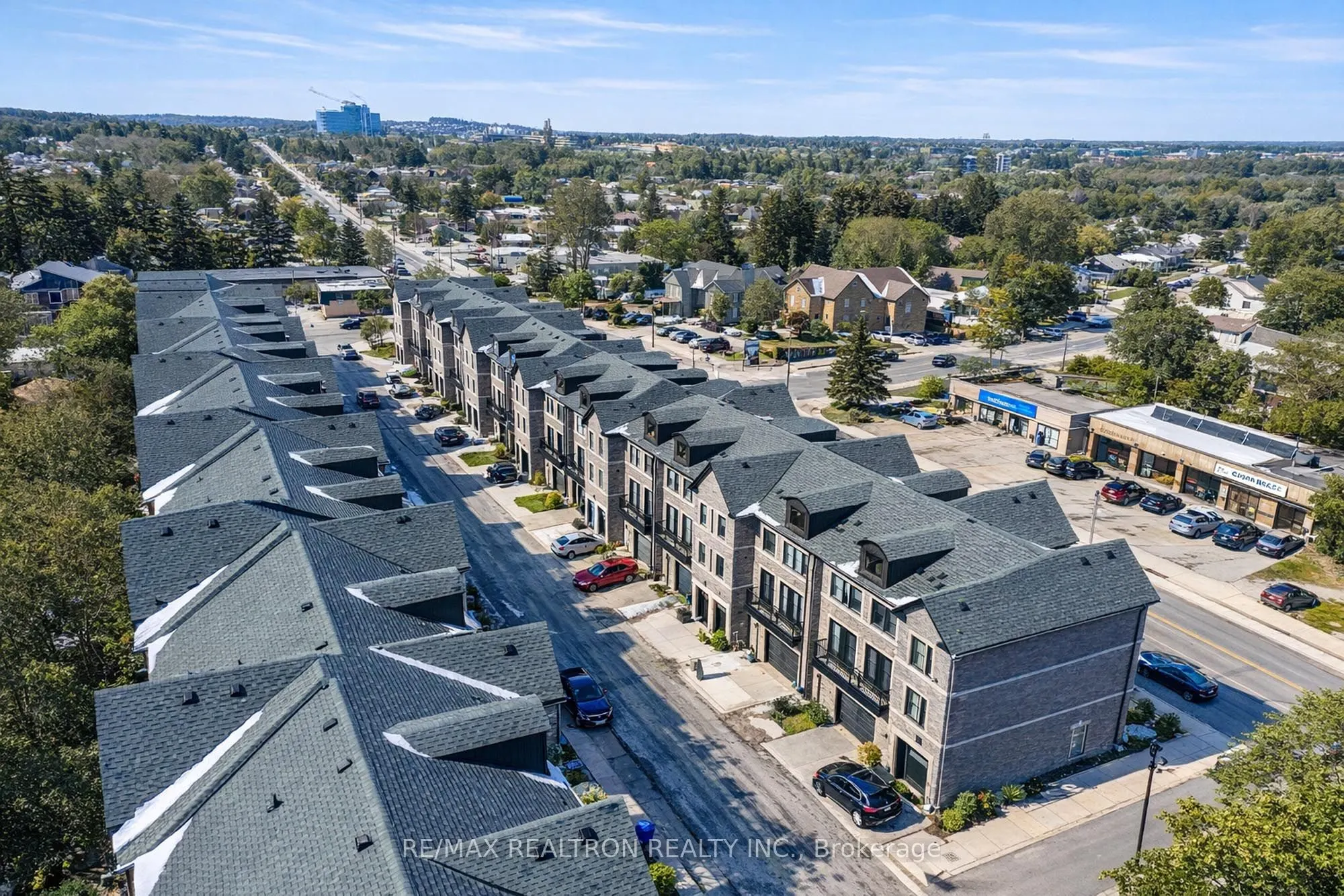 260 Eagle Street #07