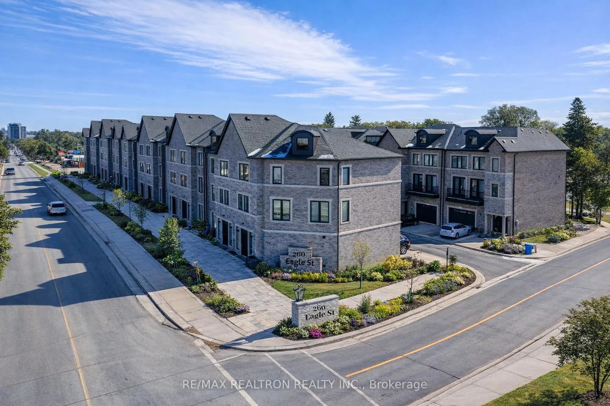 260 Eagle Street #07