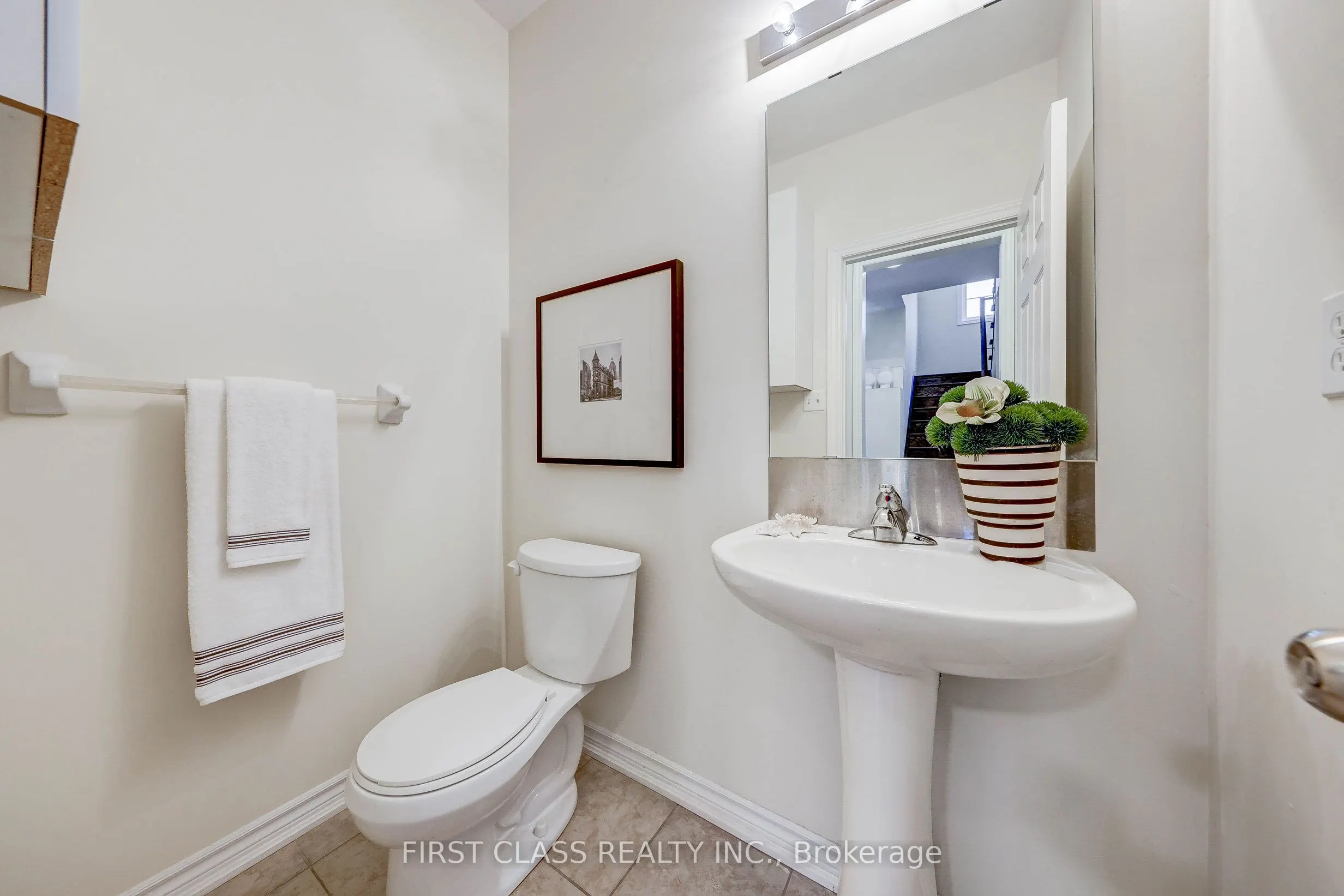 2 James Parrott Avenue