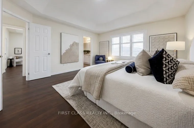2 James Parrott Avenue