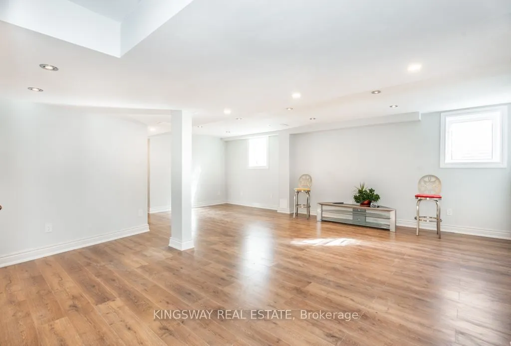 33 Edgar Avenue