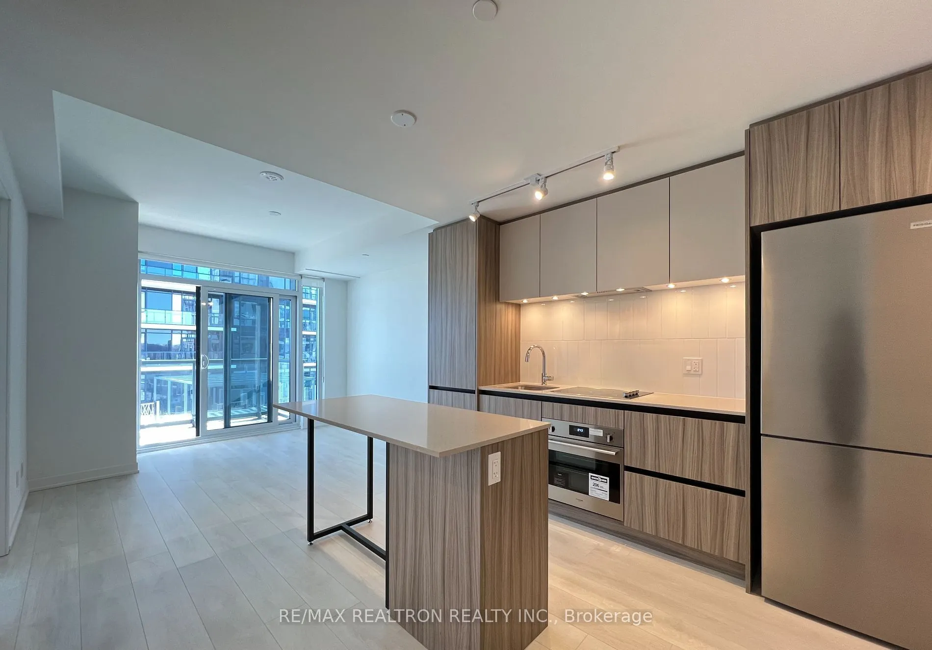 7950 Bathurst Street #B-0910