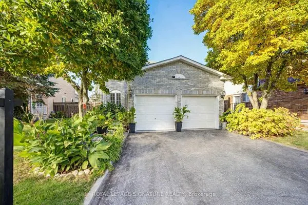 1180 Oriole Crescent