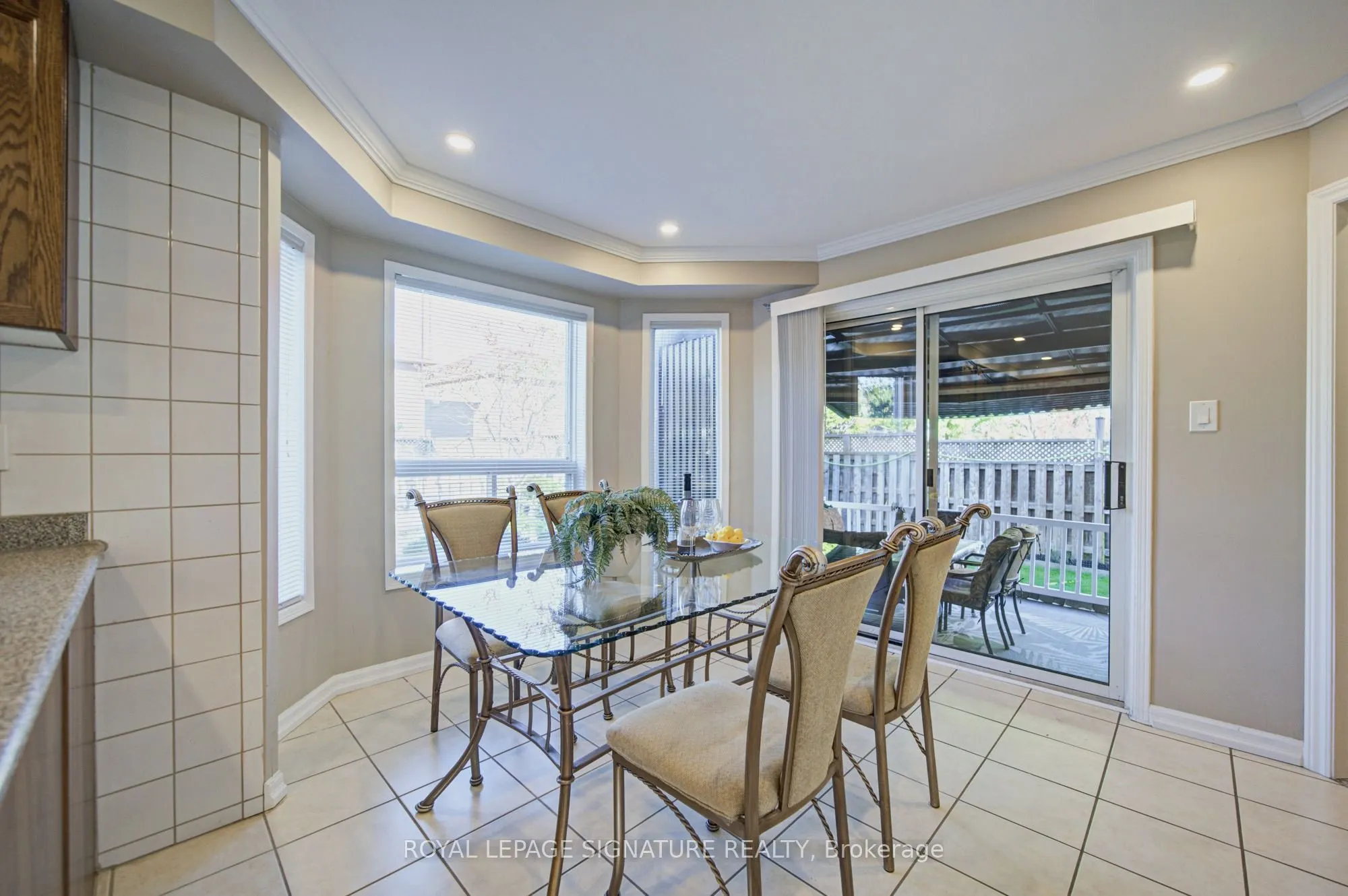 1180 Oriole Crescent