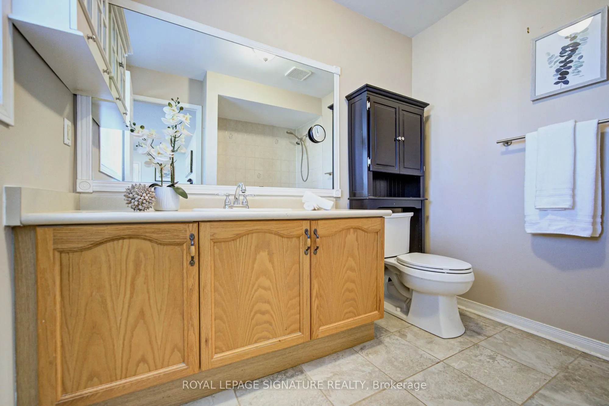 1180 Oriole Crescent