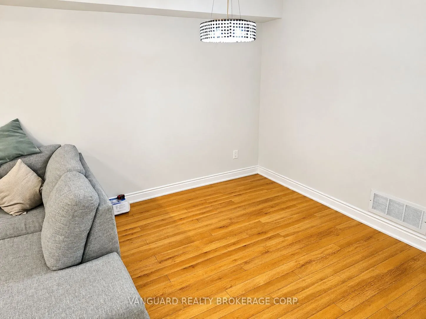 19 Foxchase Avenue #58