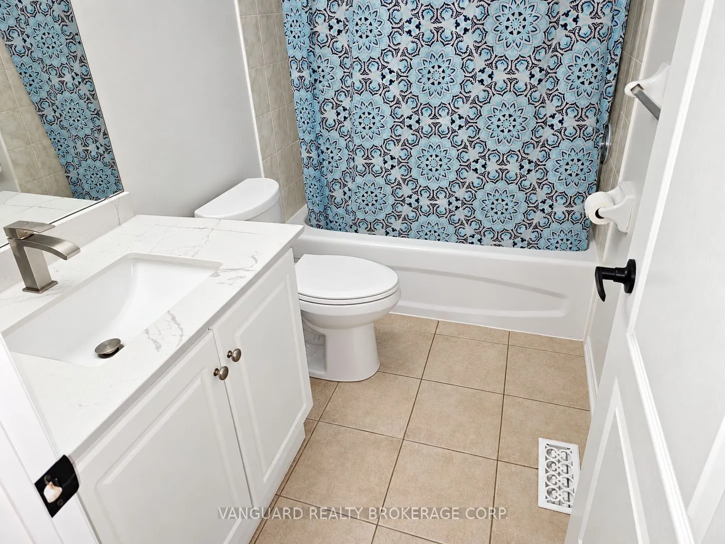 19 Foxchase Avenue #58