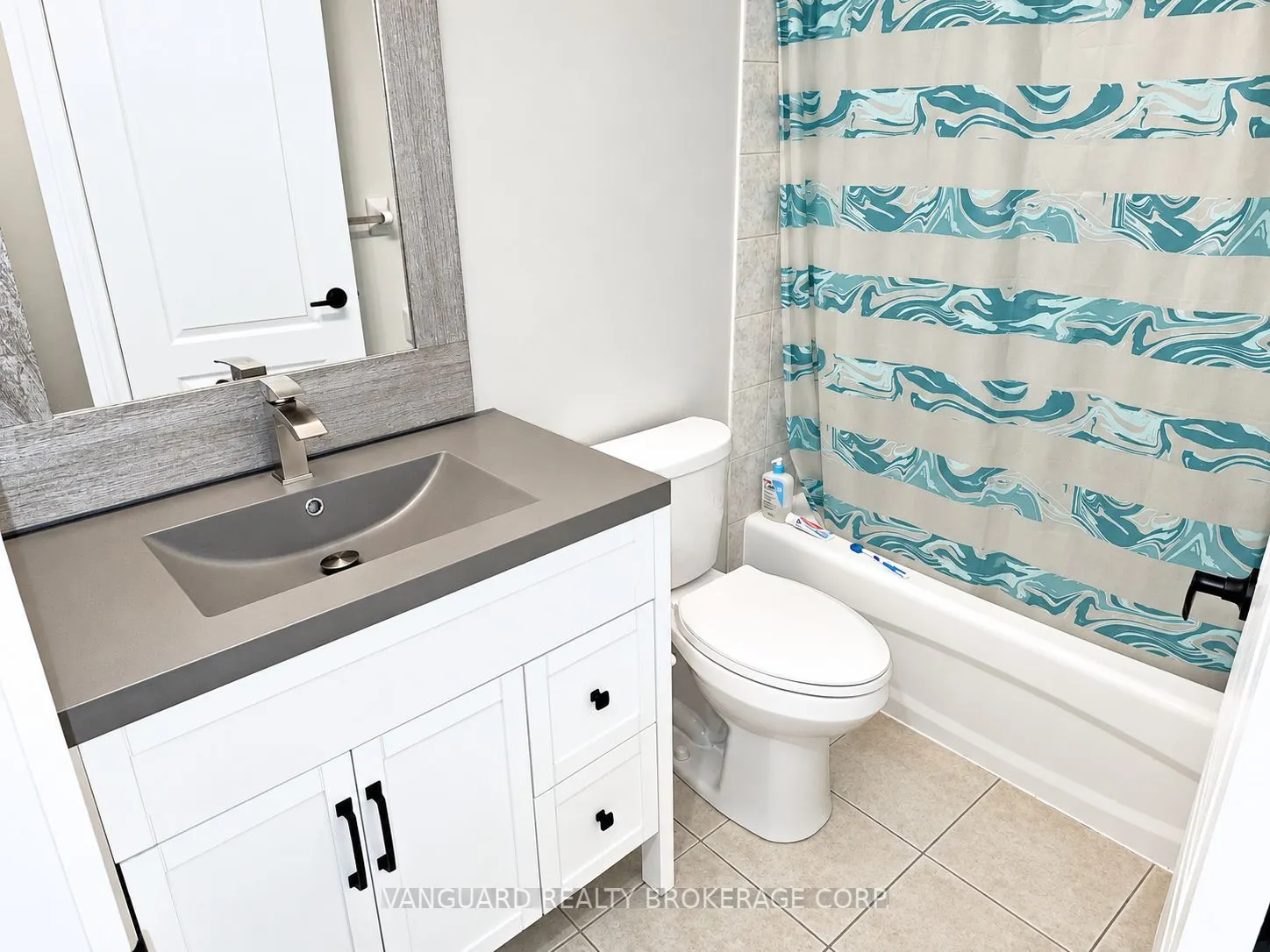 19 Foxchase Avenue #58
