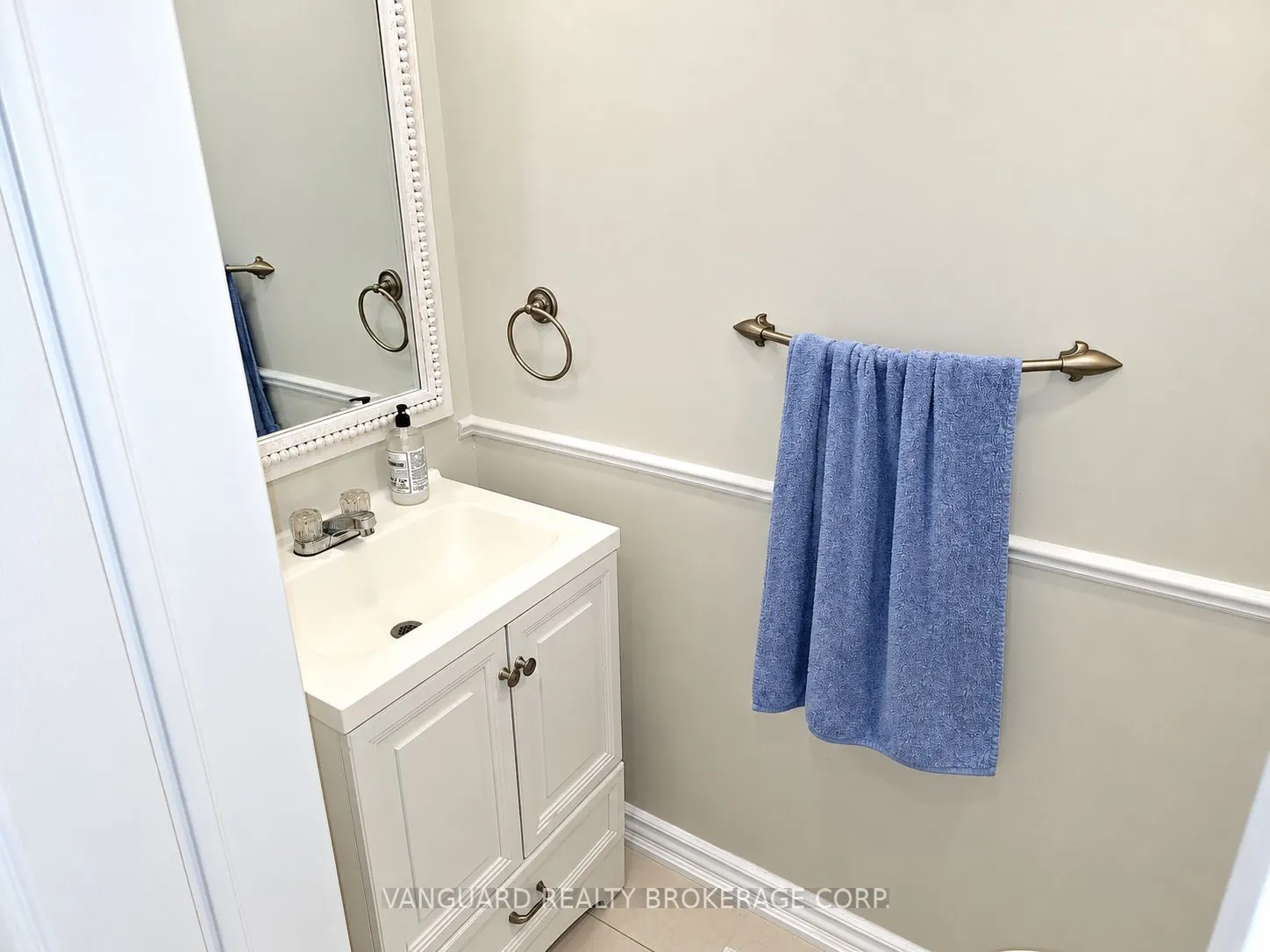 19 Foxchase Avenue #58
