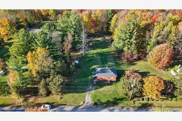 450 Queensville Side Road W