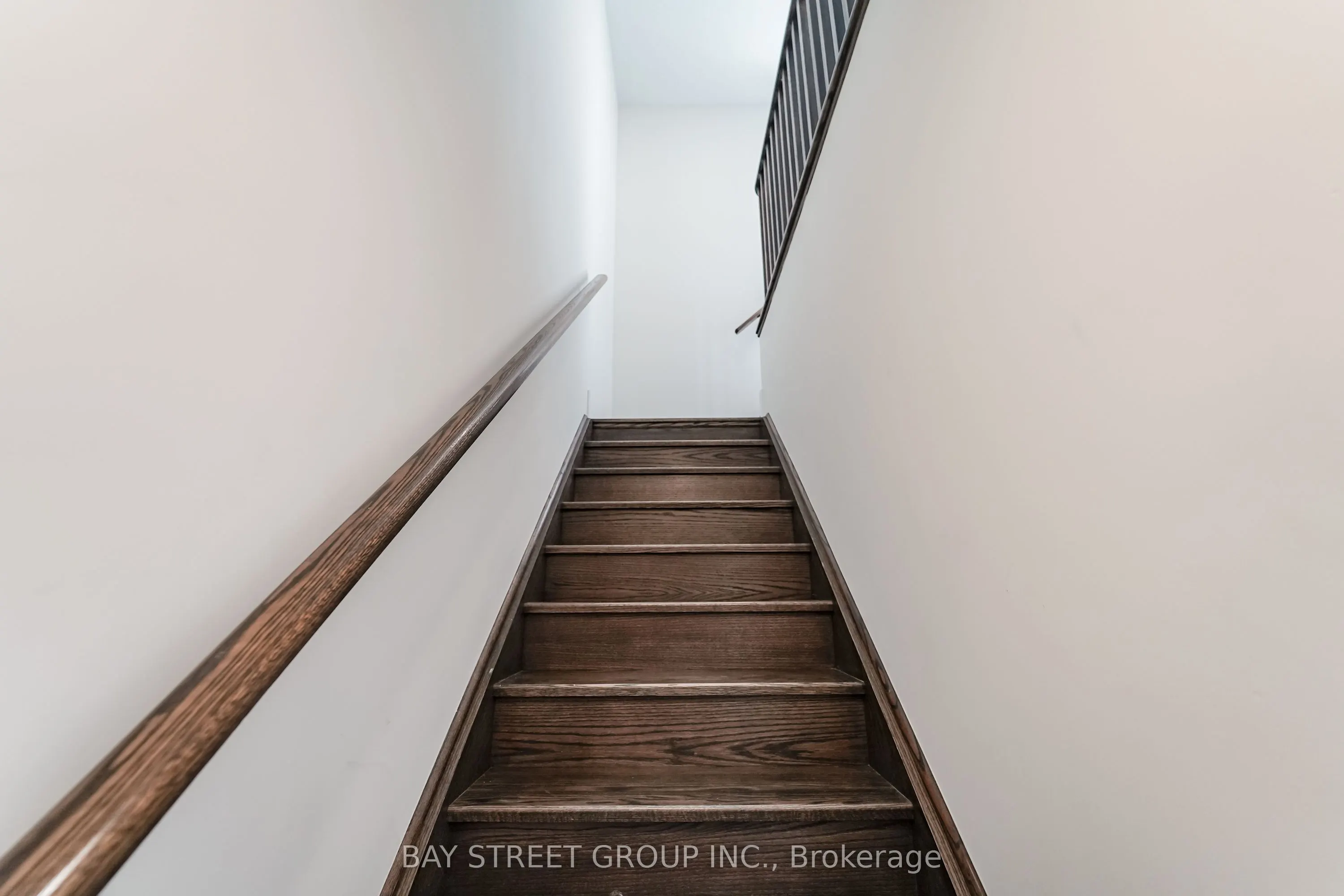 25 Sydney Circle
