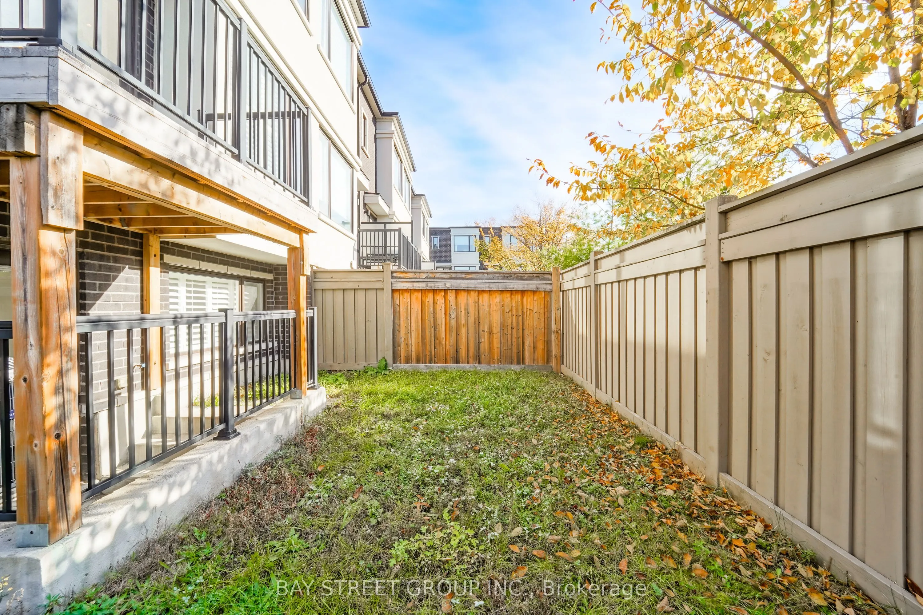 25 Sydney Circle