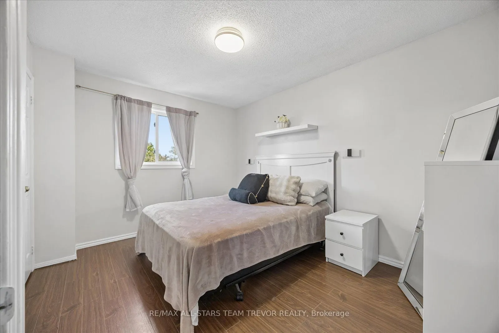 98 Carrick Avenue