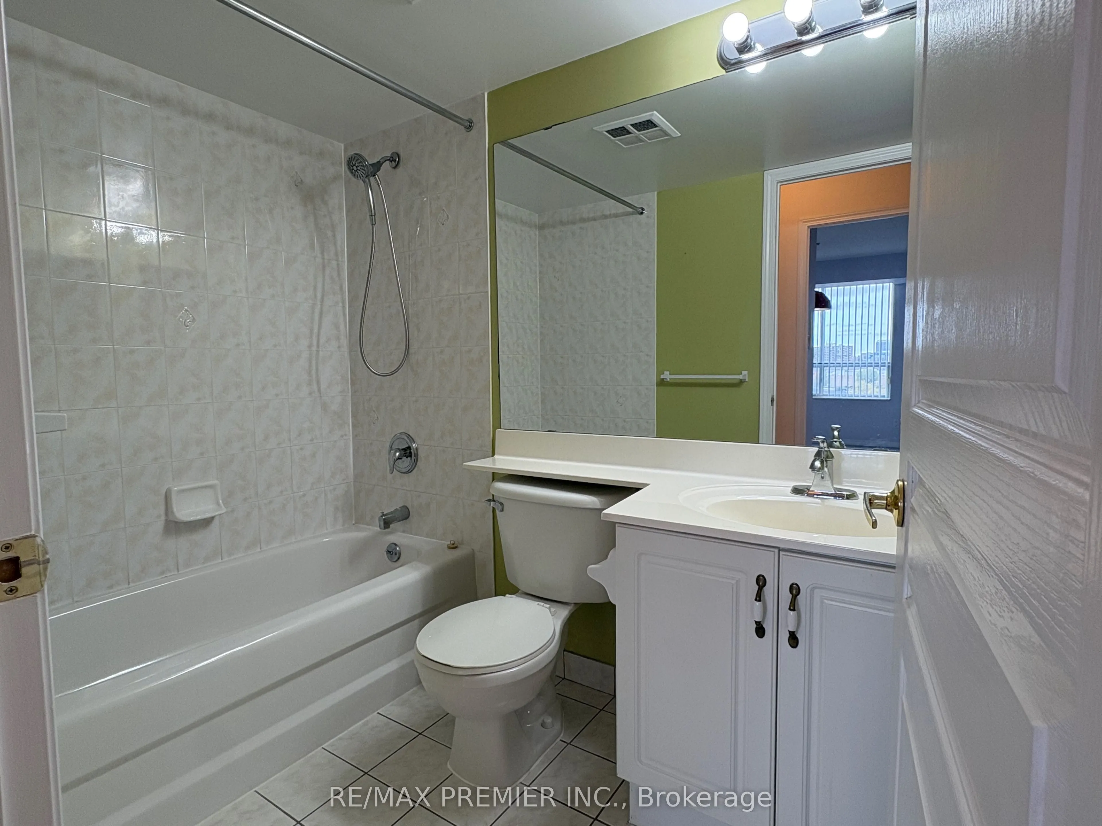 29 Northern Heights Drive #612