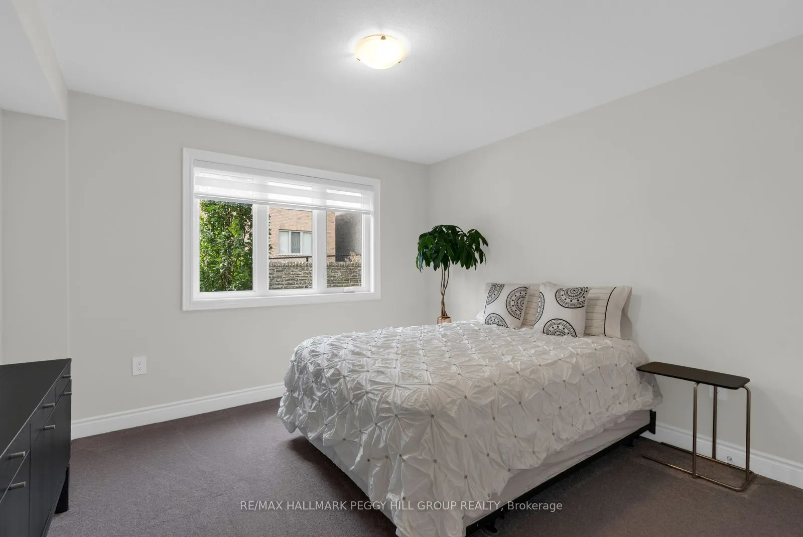 94 Summerhill Drive #10