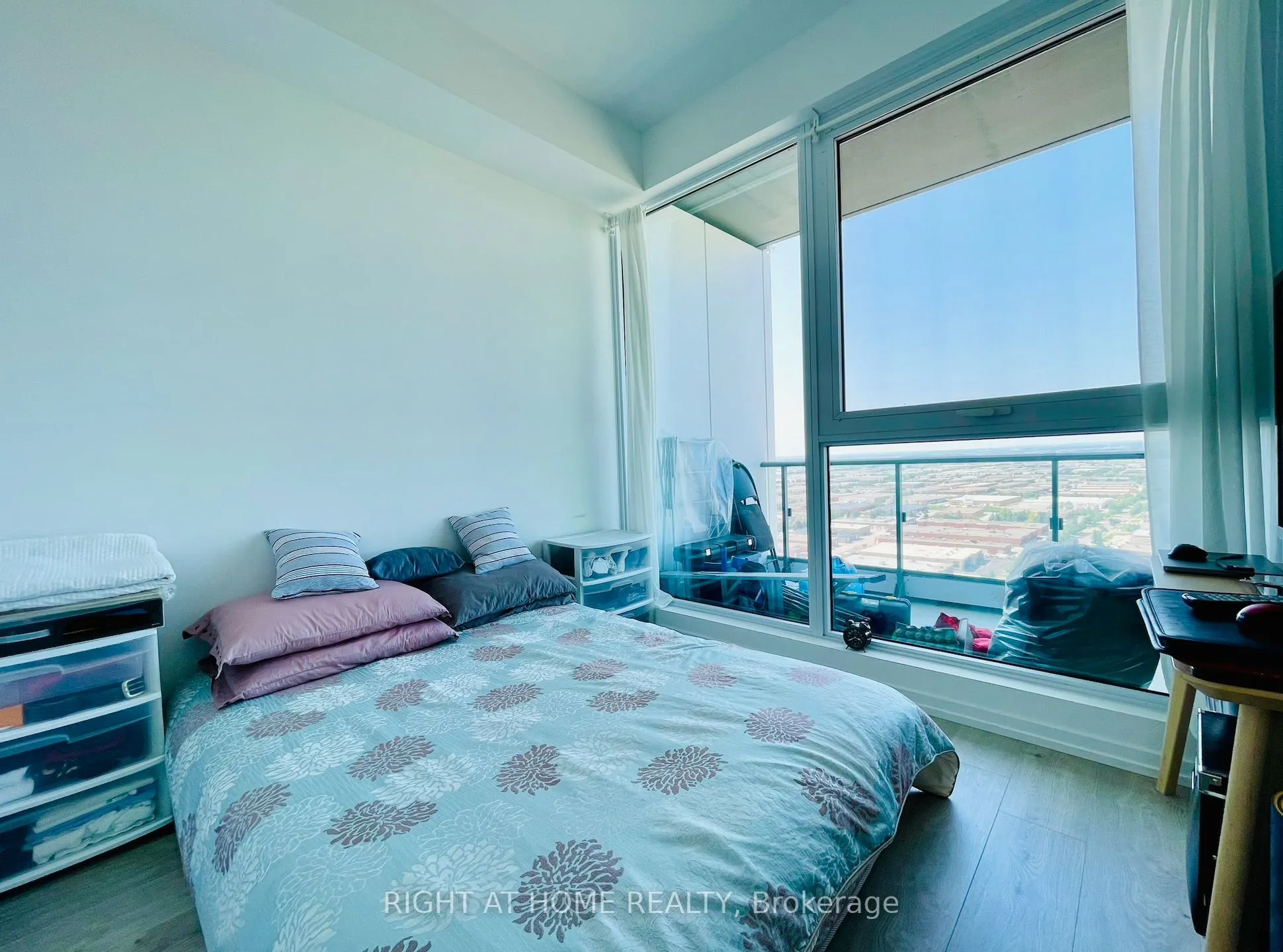 1000 Portage Parkway #2715