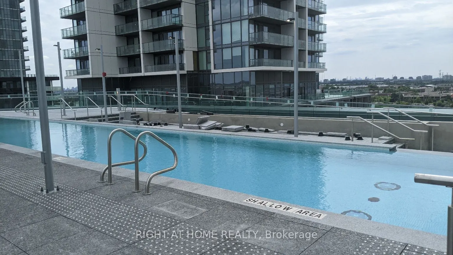 1000 Portage Parkway #2715